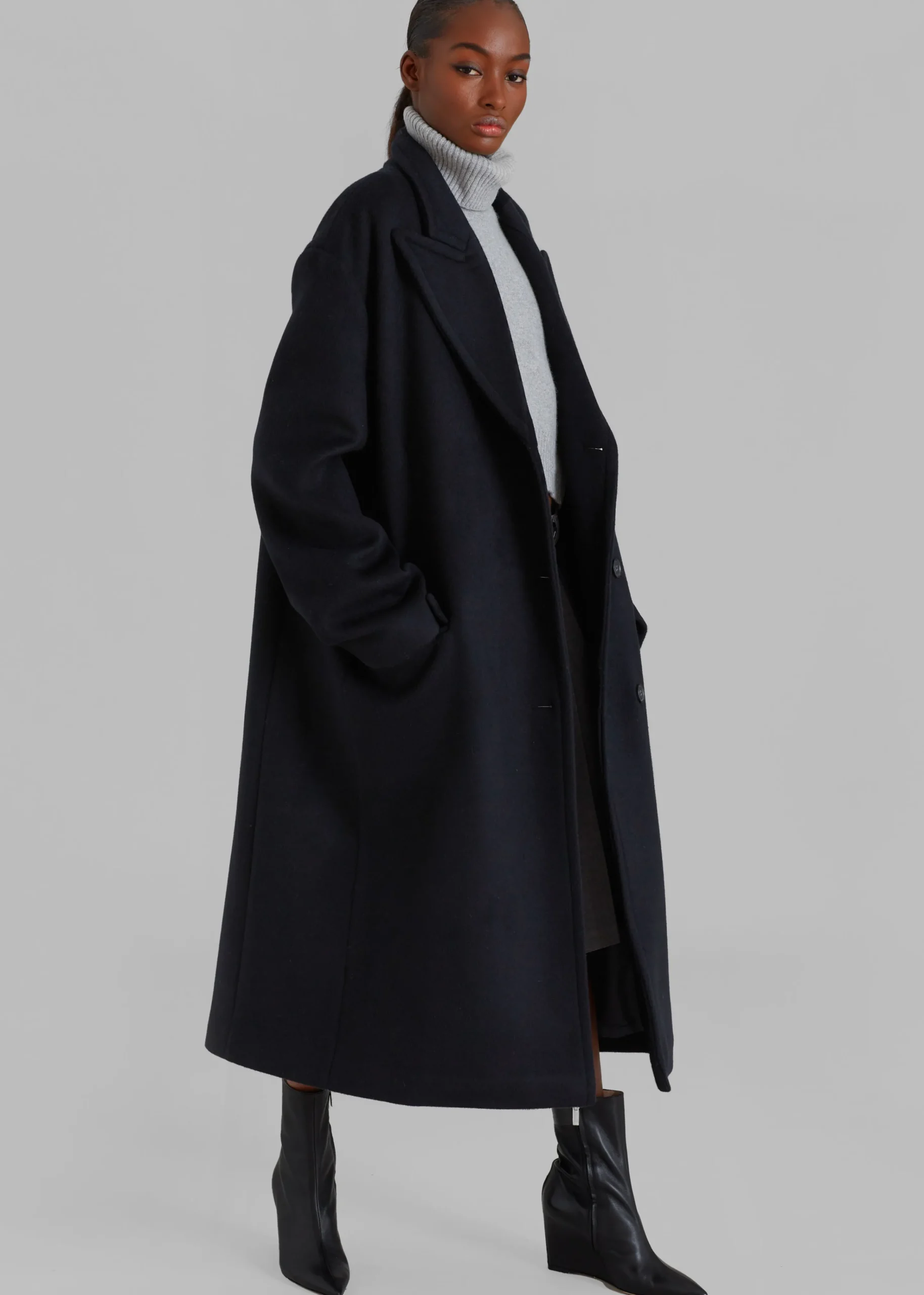 The Frankie Shop Anya Oversized Coat Black