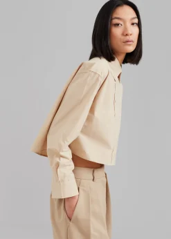 The Frankie Shop Caracas Cropped Shirt Beige