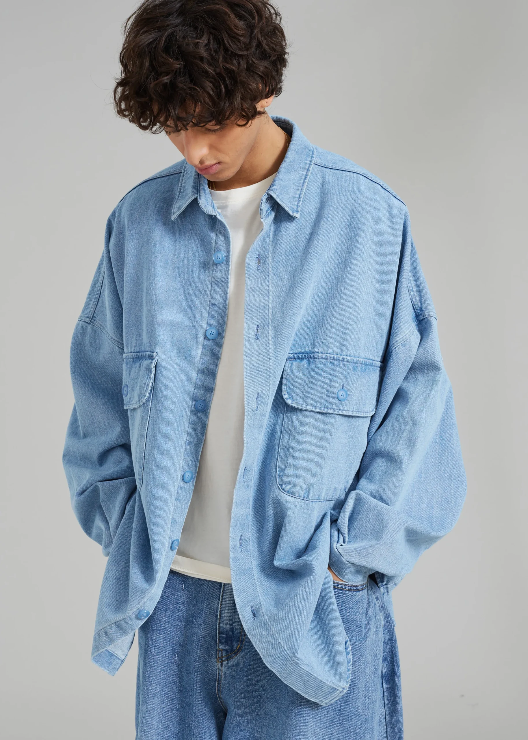 The Frankie Shop Dallas Men Denim Overshirt Worn Wash Best