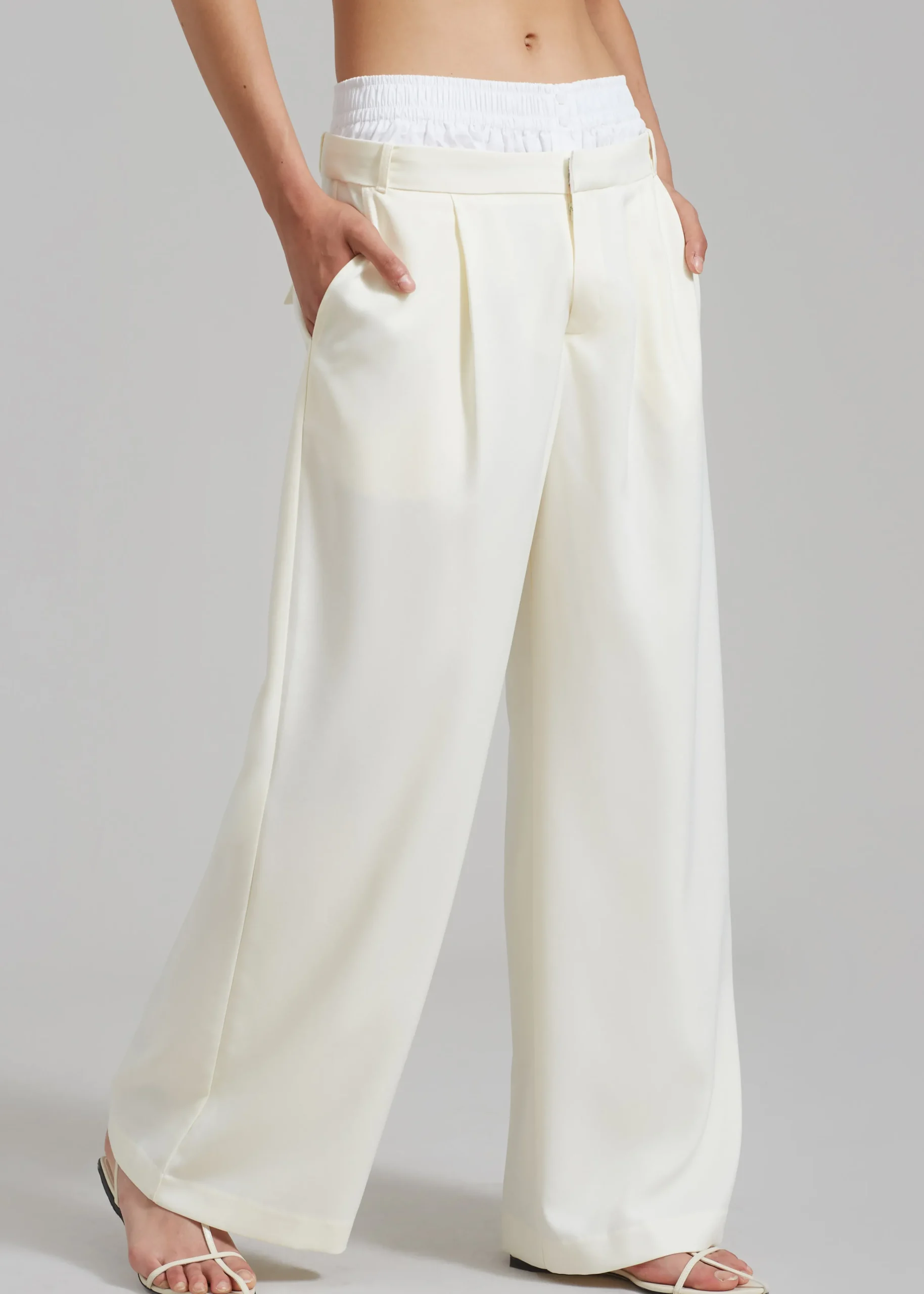 The Frankie Shop Ellie Darted Boxer Trousers Cream New