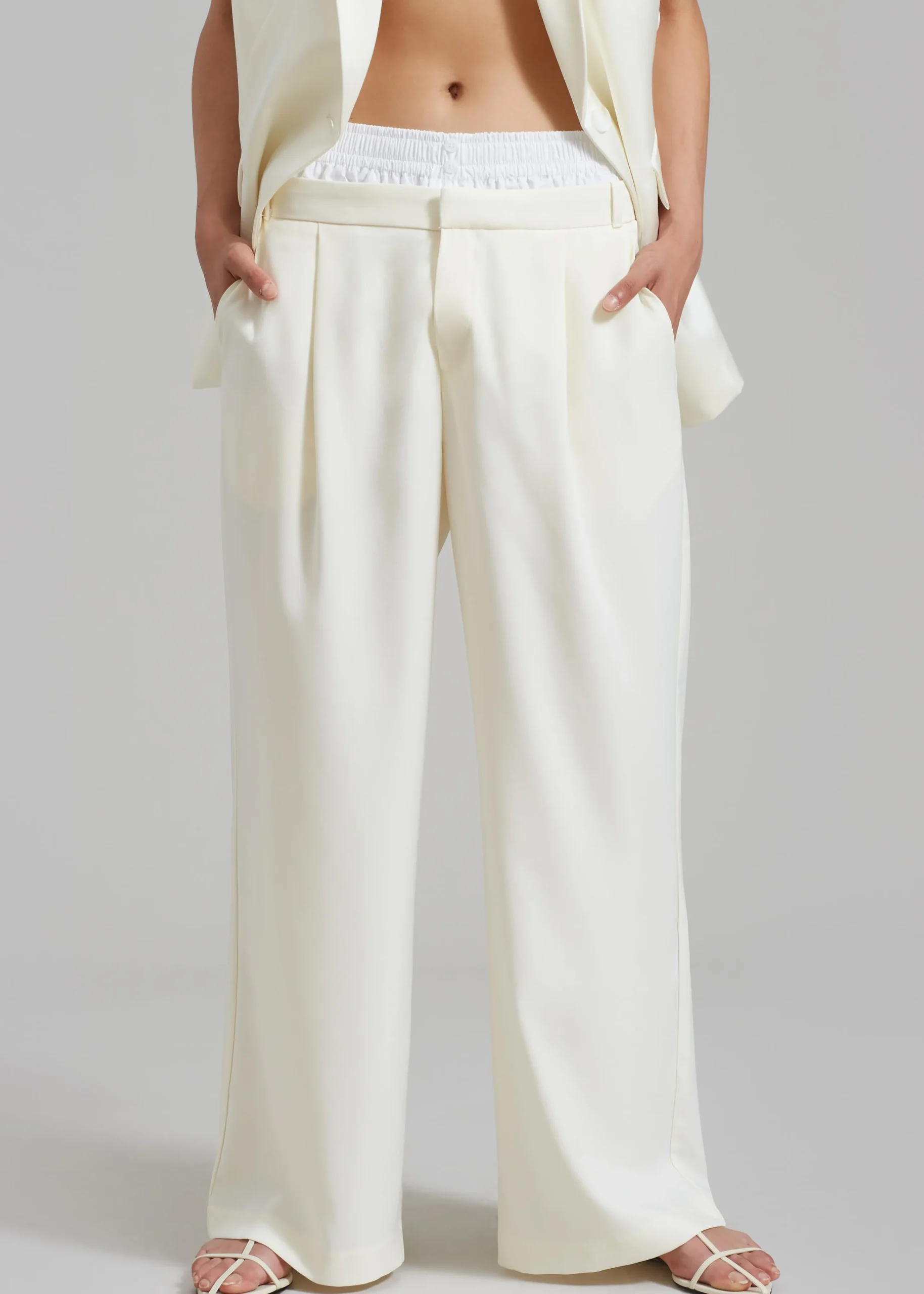 The Frankie Shop Ellie Darted Boxer Trousers Cream New