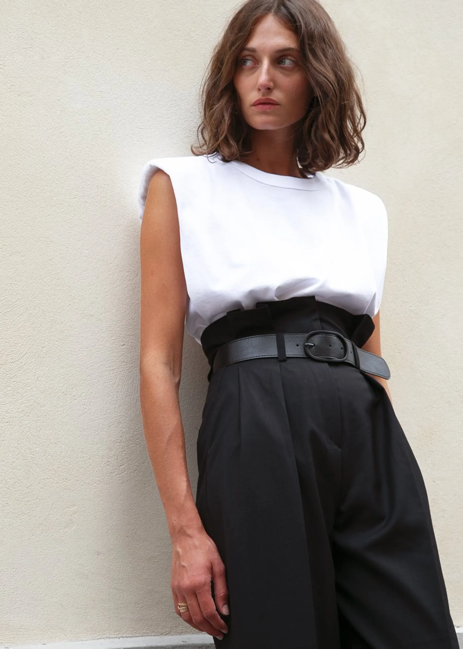 The Frankie Shop Eva Padded Shoulder Muscle T-Shirt White Discount