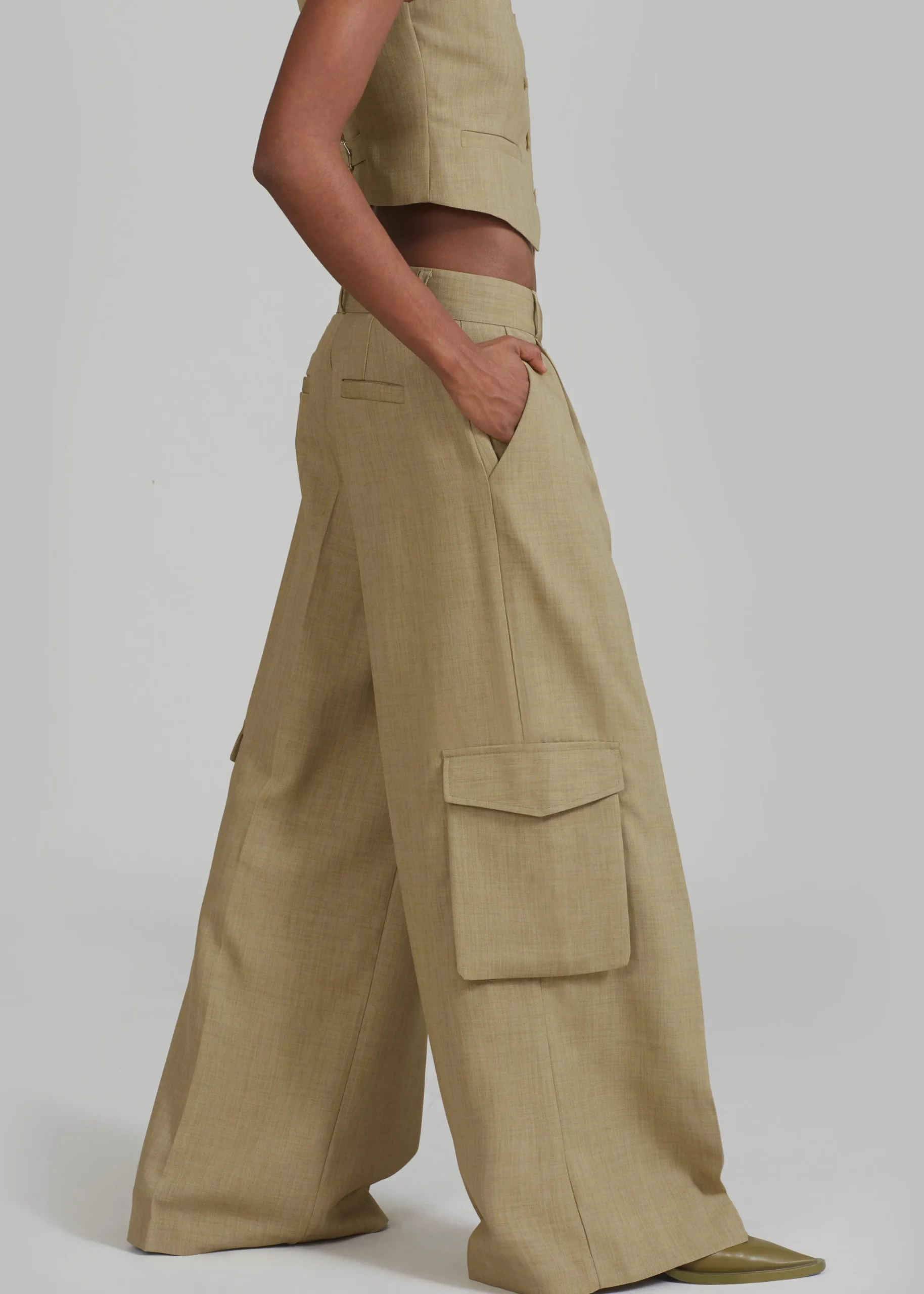 The Frankie Shop Gladys Cargo Pants Khaki