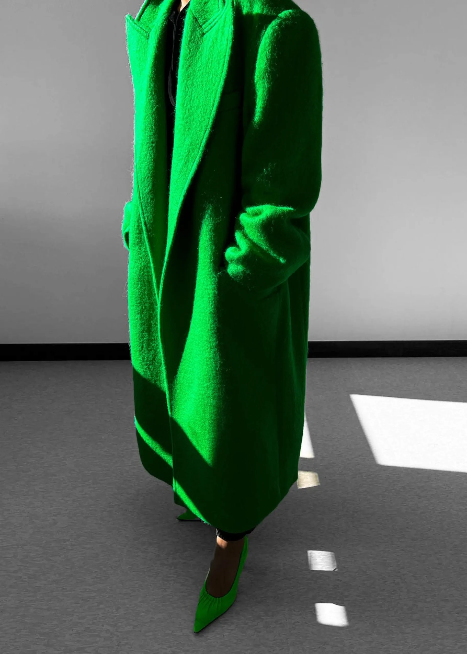 The Frankie Shop John Oversized Coat Kermit Online
