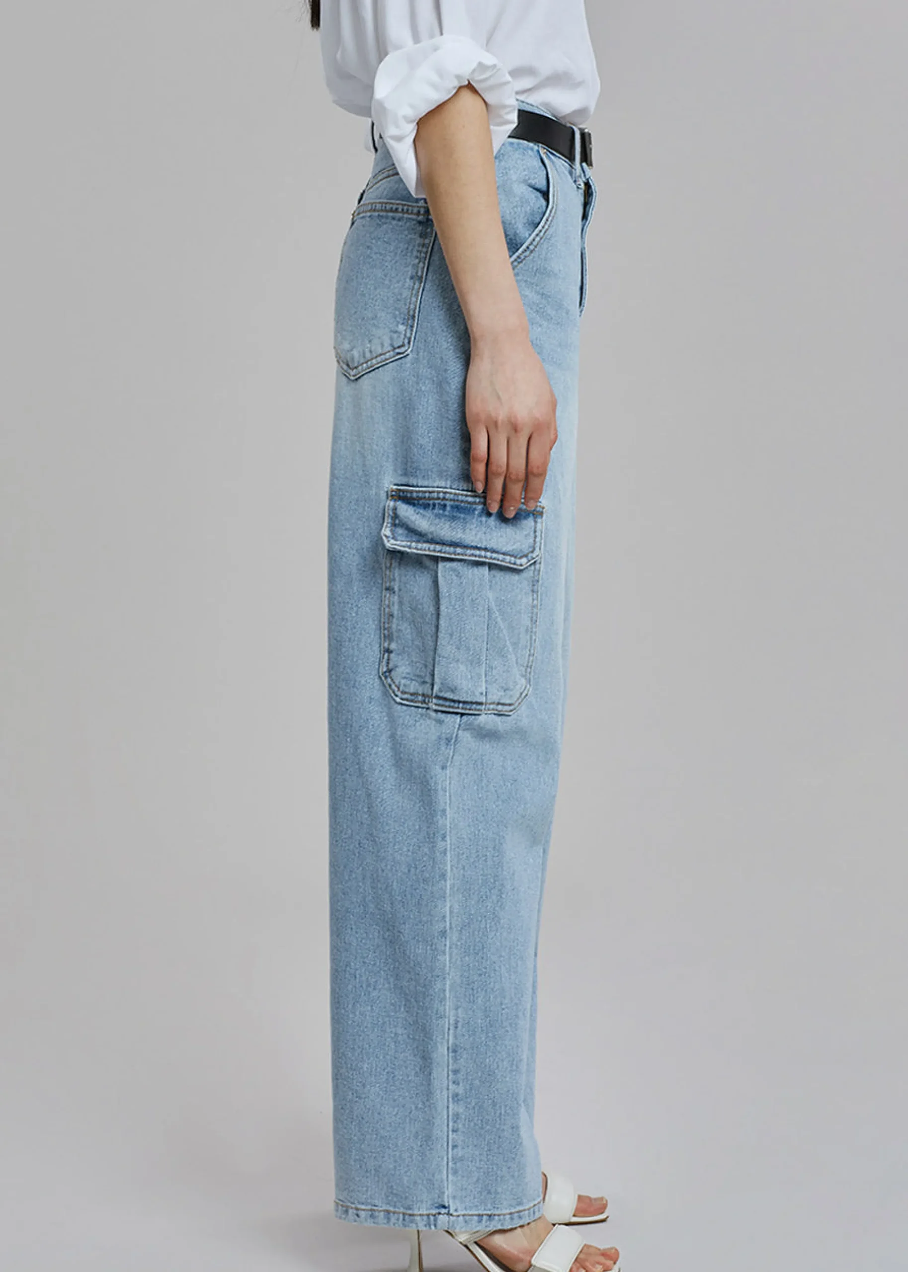 The Frankie Shop Kai Cargo Denim Pants Worn Wash Hot