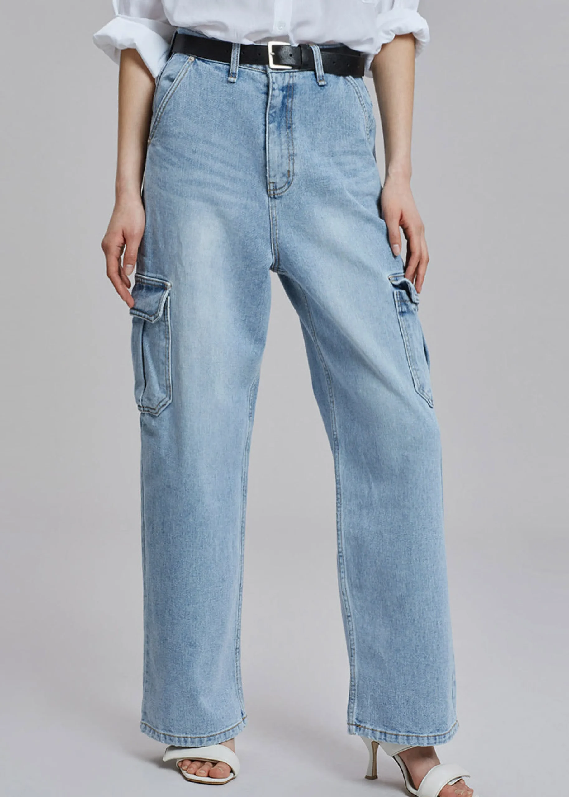 The Frankie Shop Kai Cargo Denim Pants Worn Wash Hot