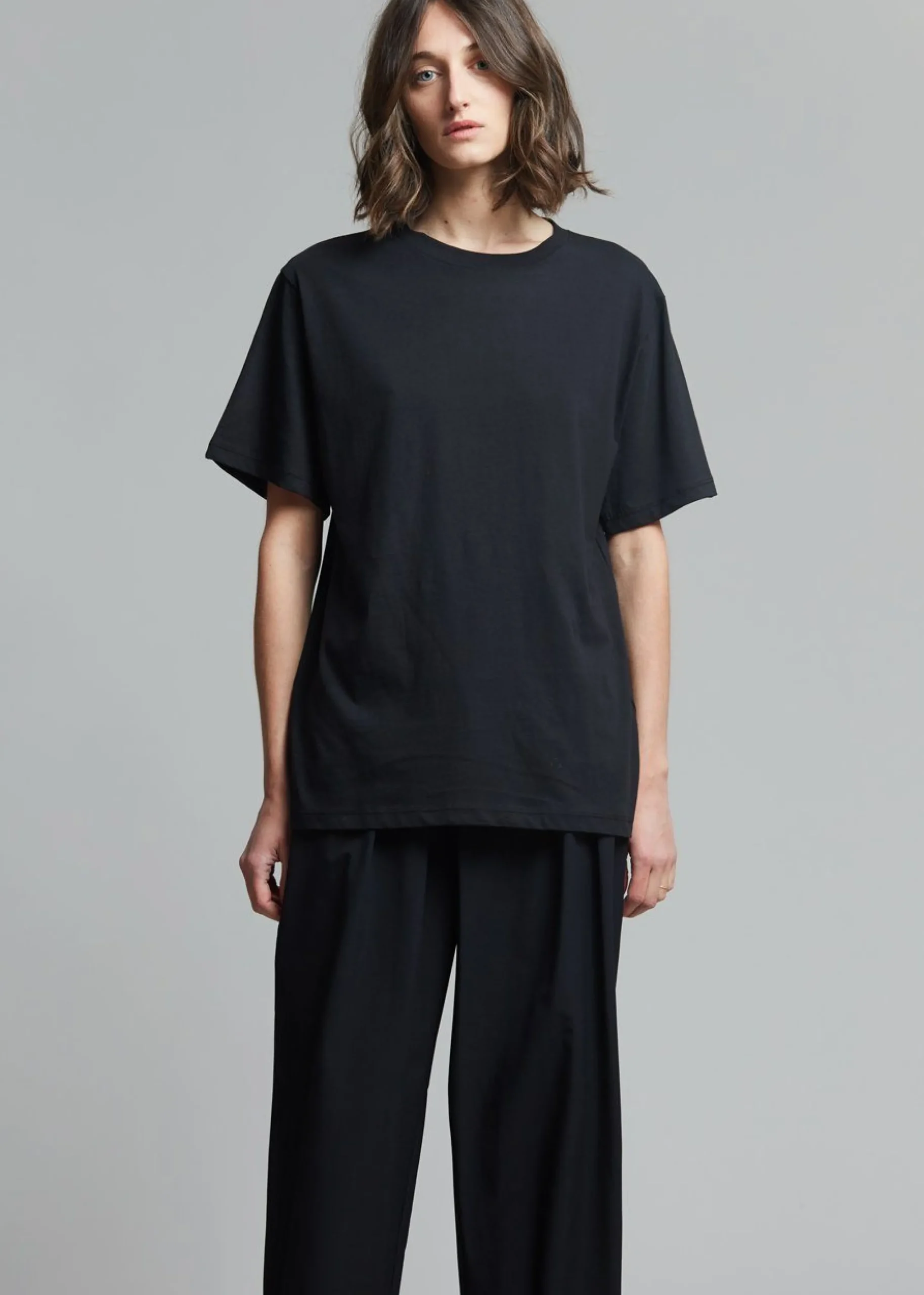 The Frankie Shop Lilou Simple Tee Black
