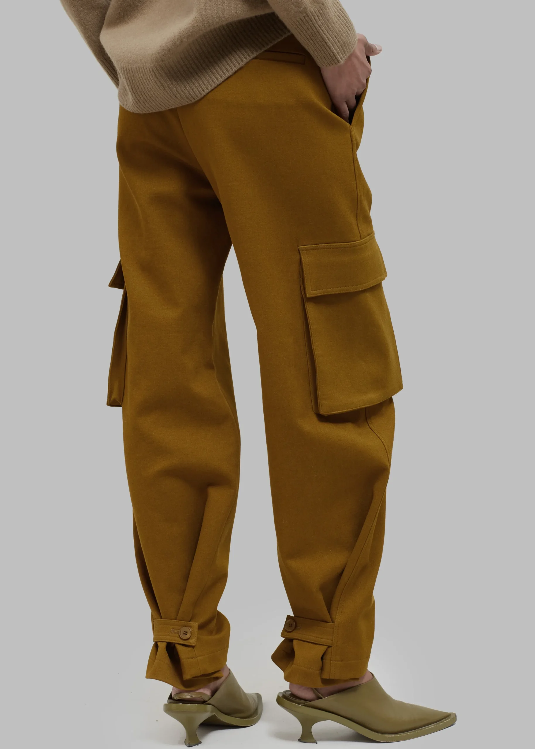 The Frankie Shop Lin Cargo Pants Dark Mustard New
