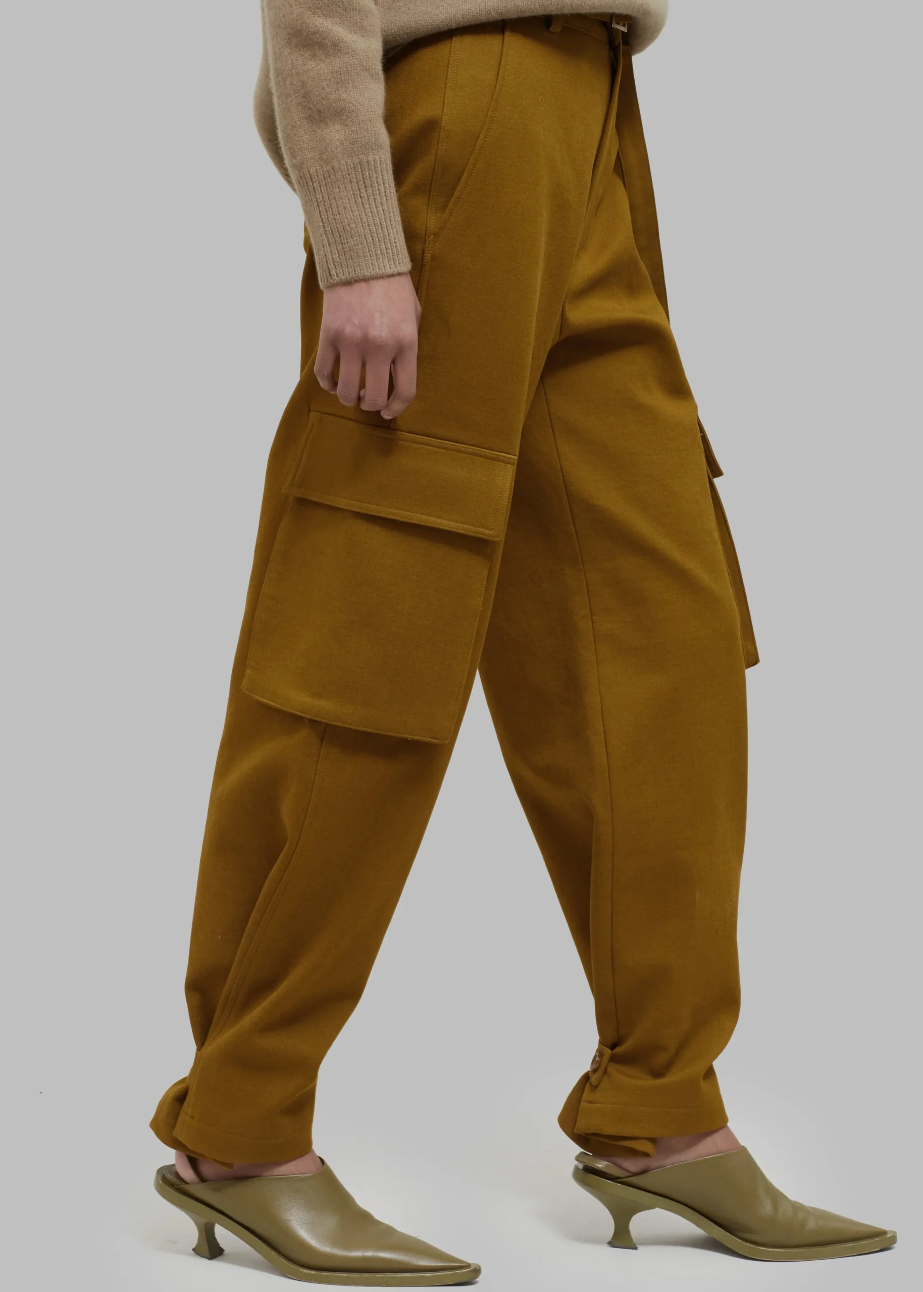 The Frankie Shop Lin Cargo Pants Dark Mustard New