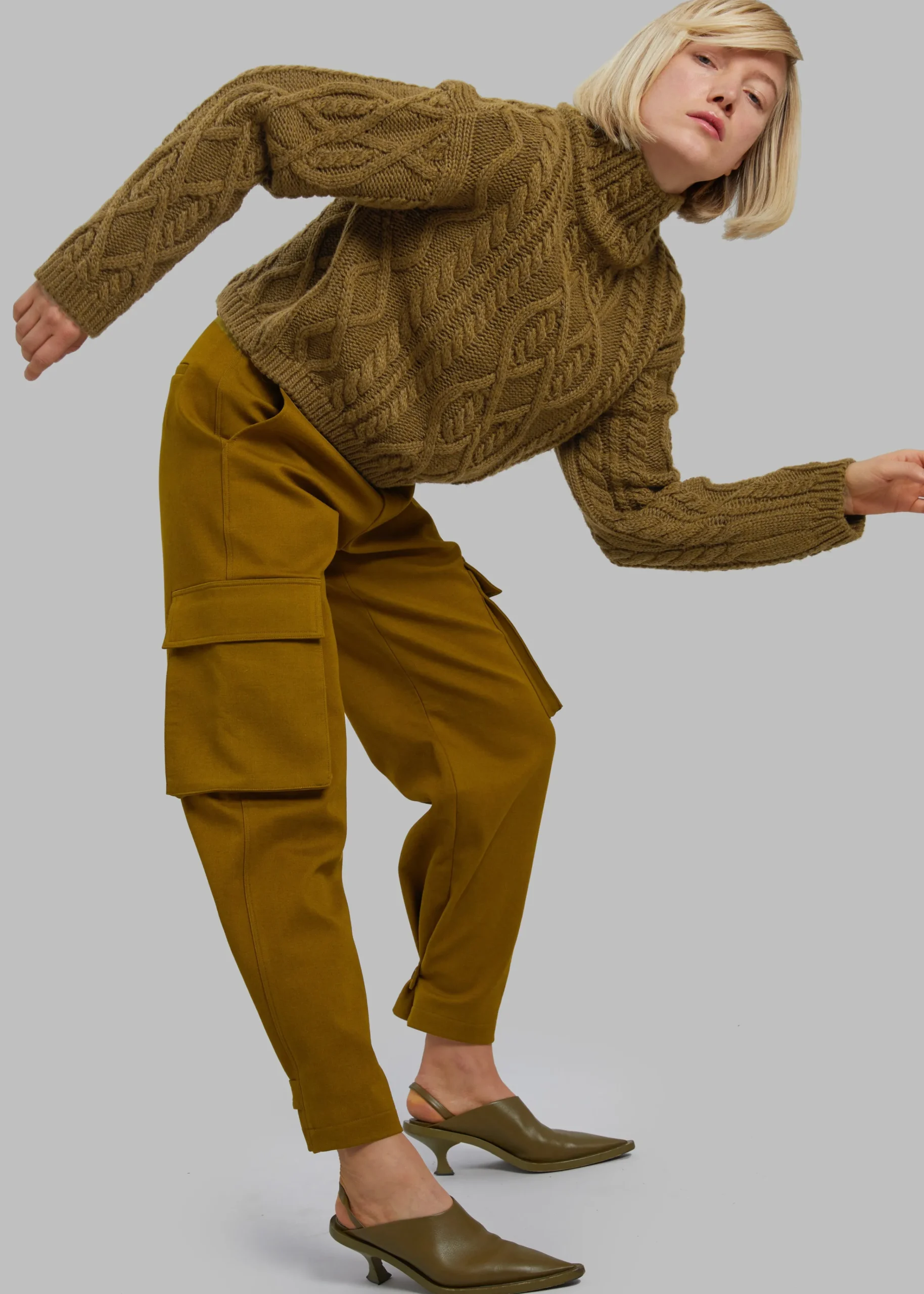 The Frankie Shop Lin Cargo Pants Dark Mustard New