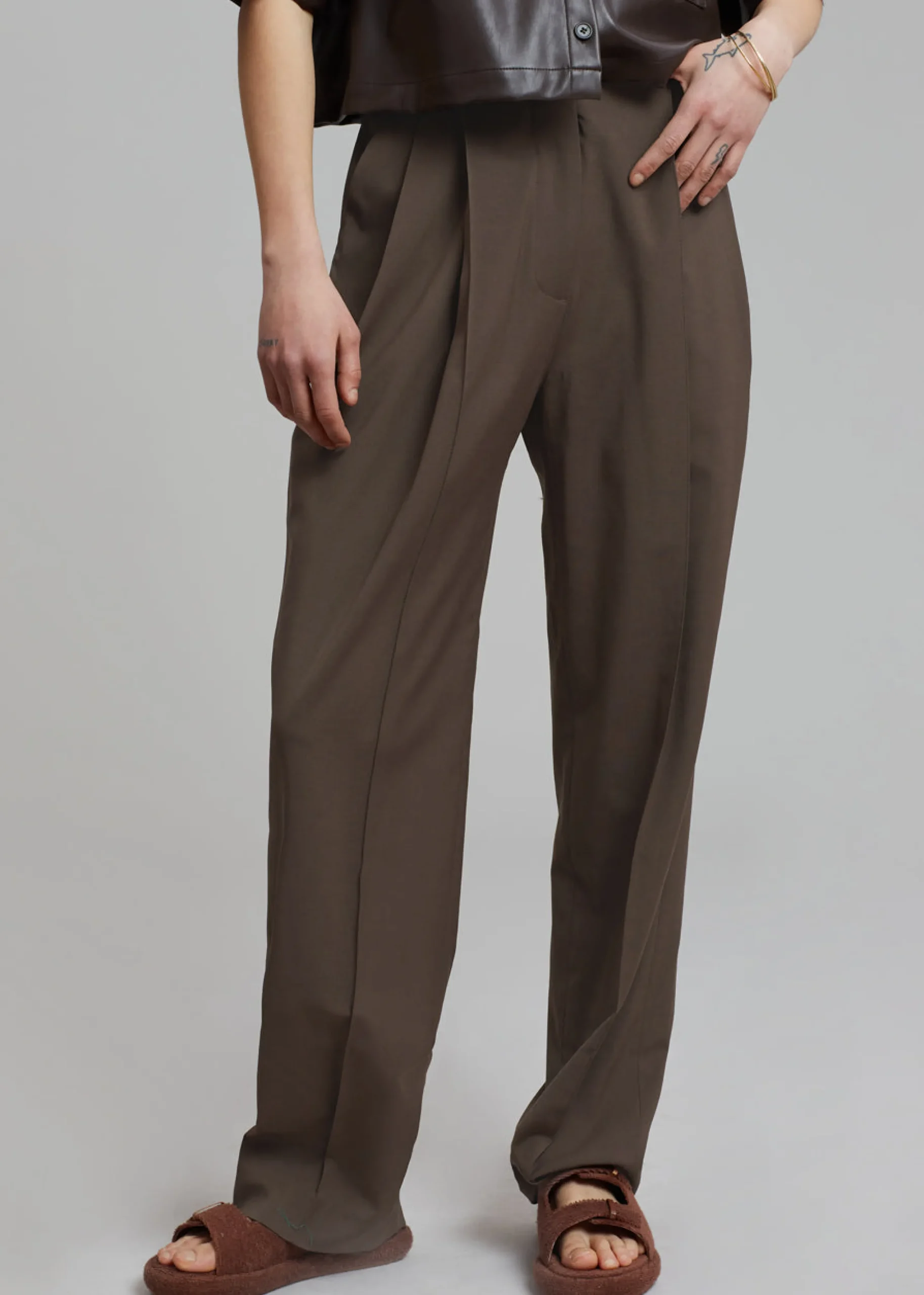 The Frankie Shop Low Classic Low Rise Trousers Khaki New