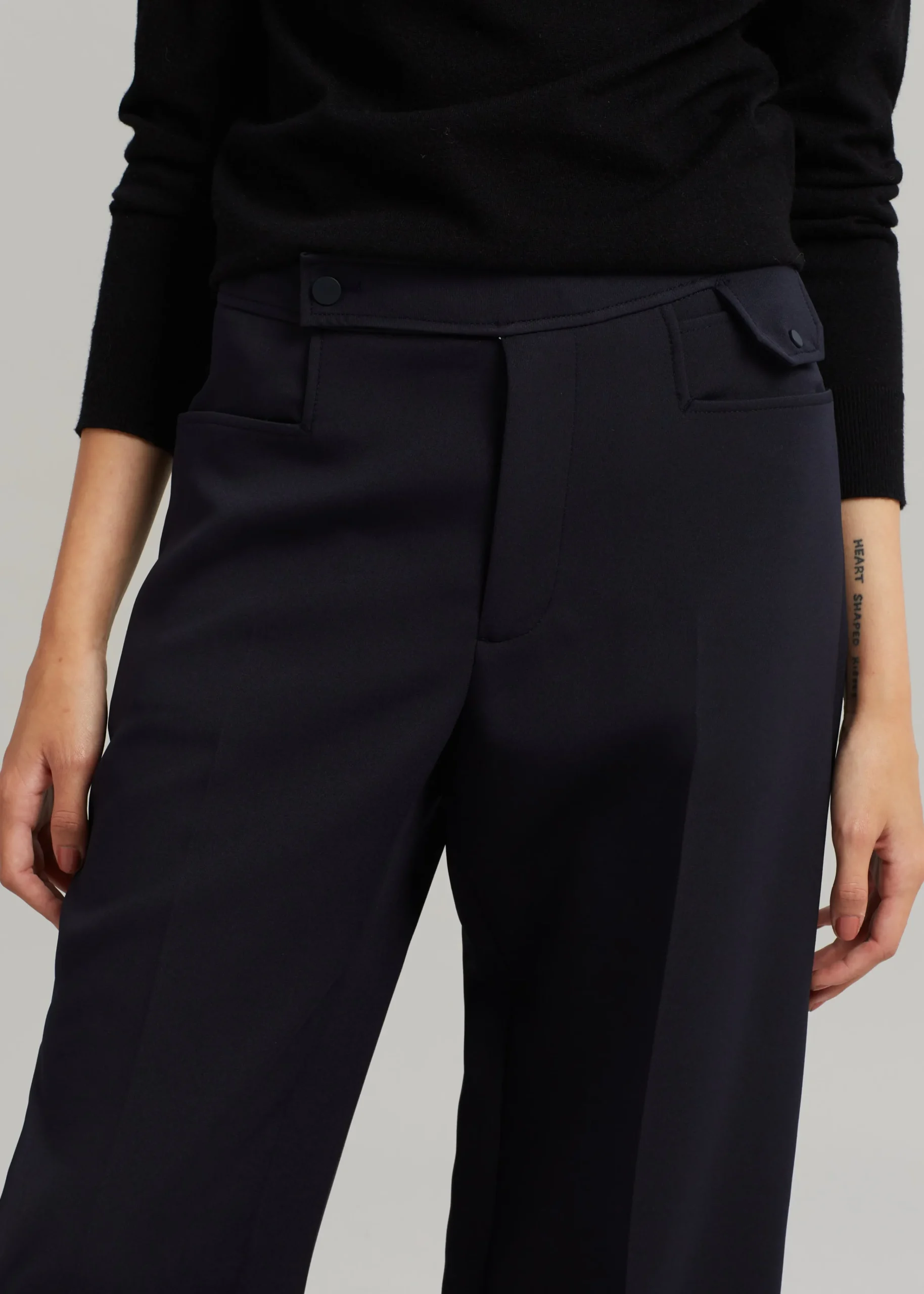 The Frankie Shop Low Classic Pocket Point Pants Navy Discount