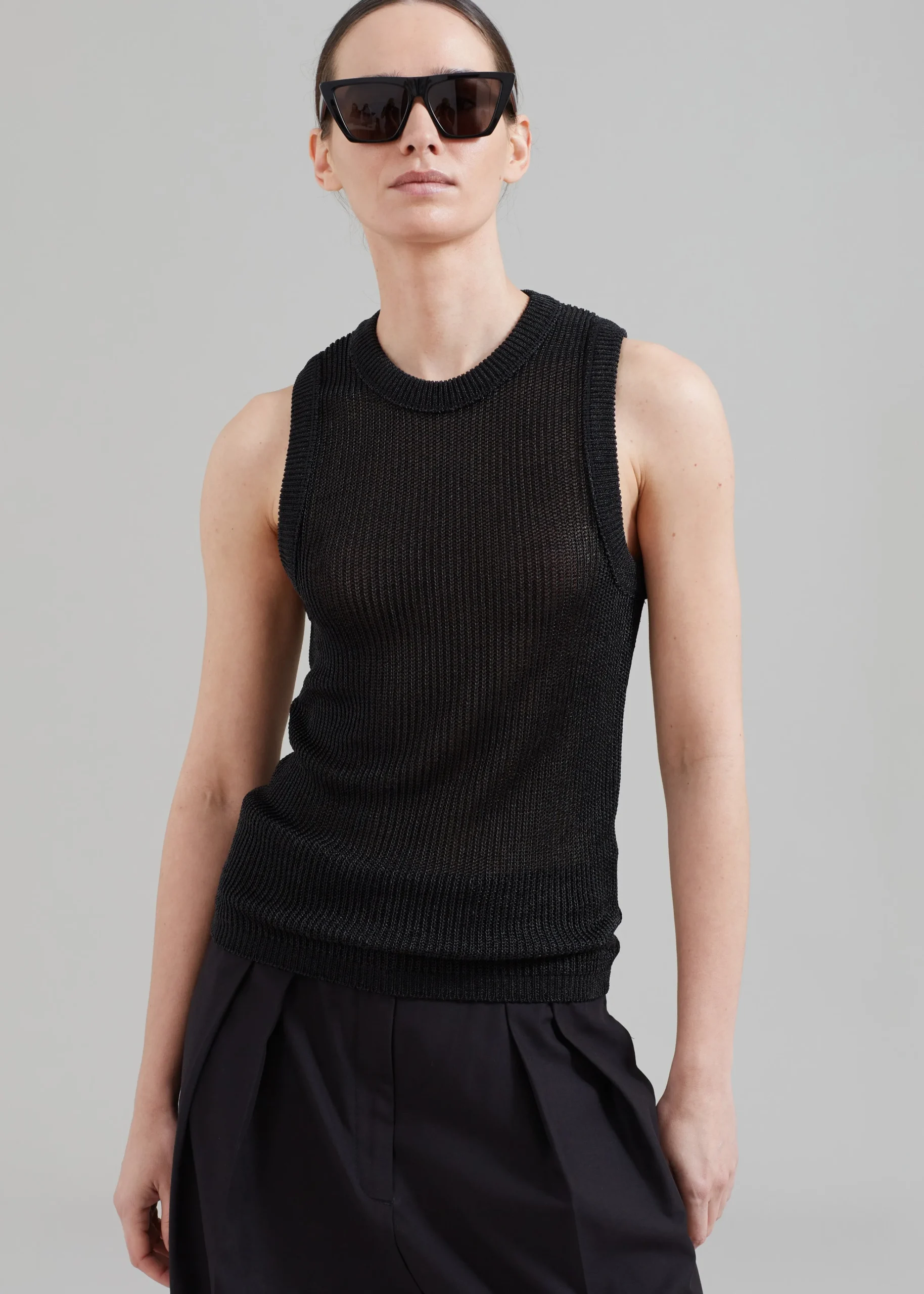 The Frankie Shop Low Classic Resort Sleeveless Top Black Outlet