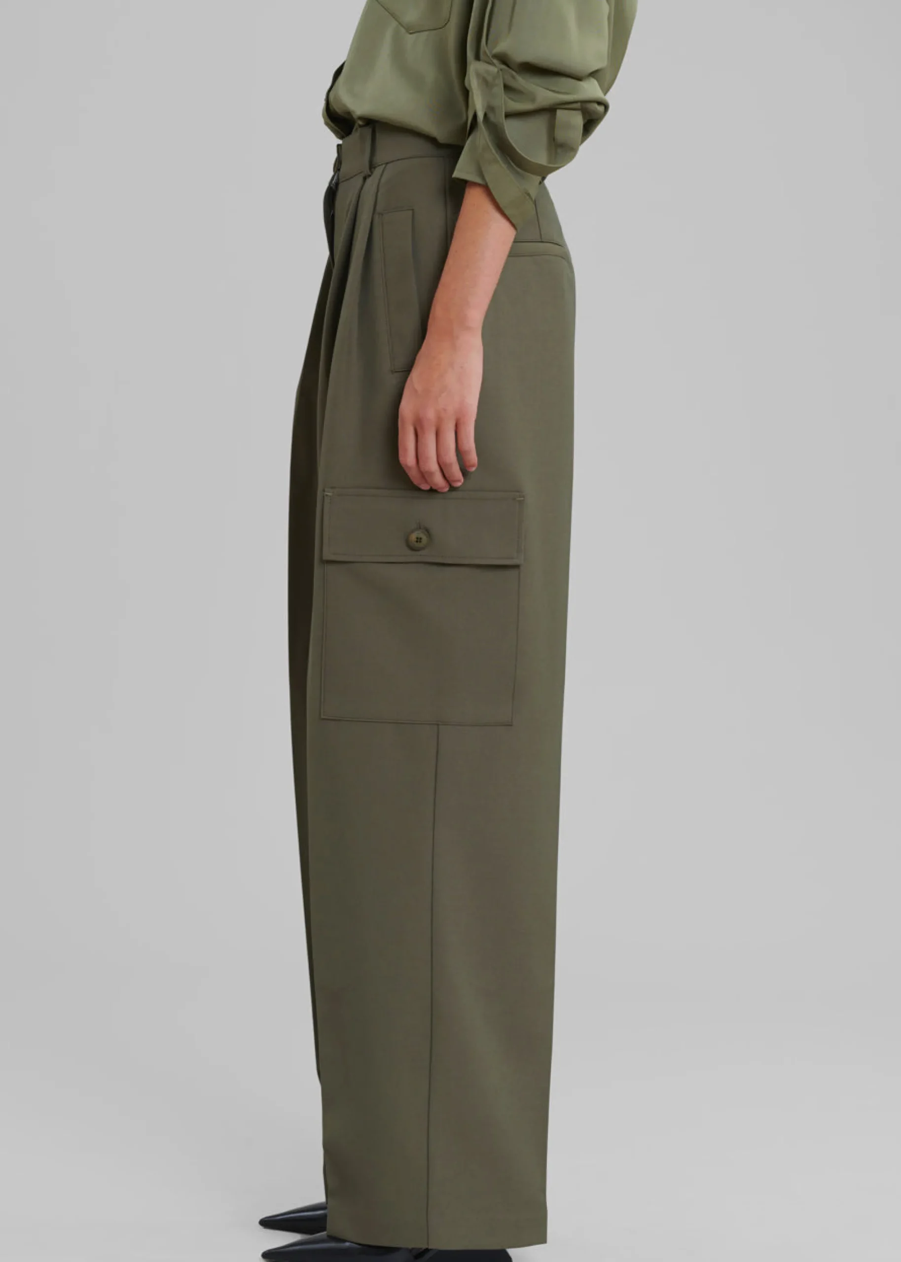 The Frankie Shop Maesa Cargo Pants Olive Best