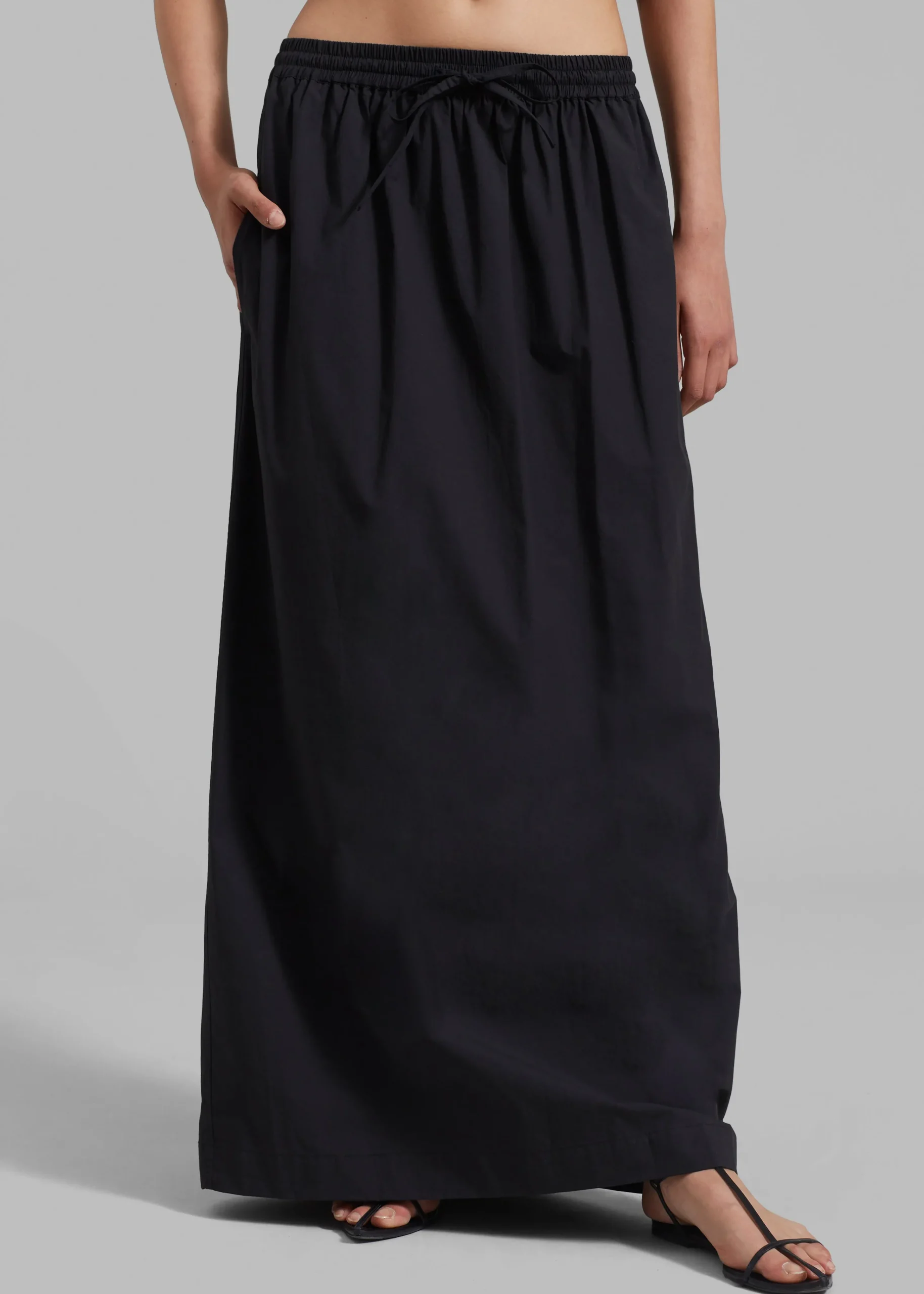 The Frankie Shop Matteau Relaxed Drawcord Skirt Black Online