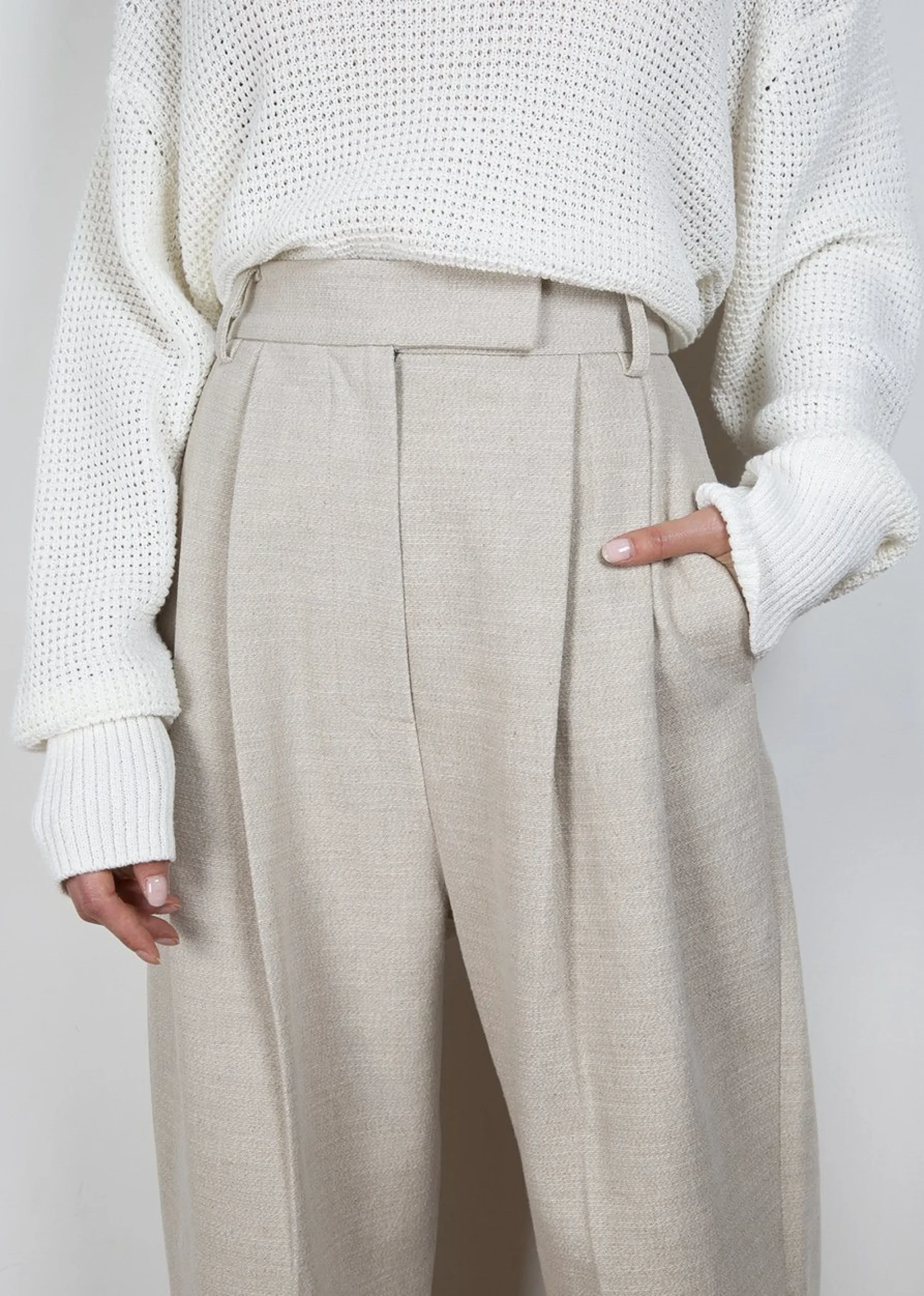 The Frankie Shop Pace Pleated Linen Blend Pants Sand