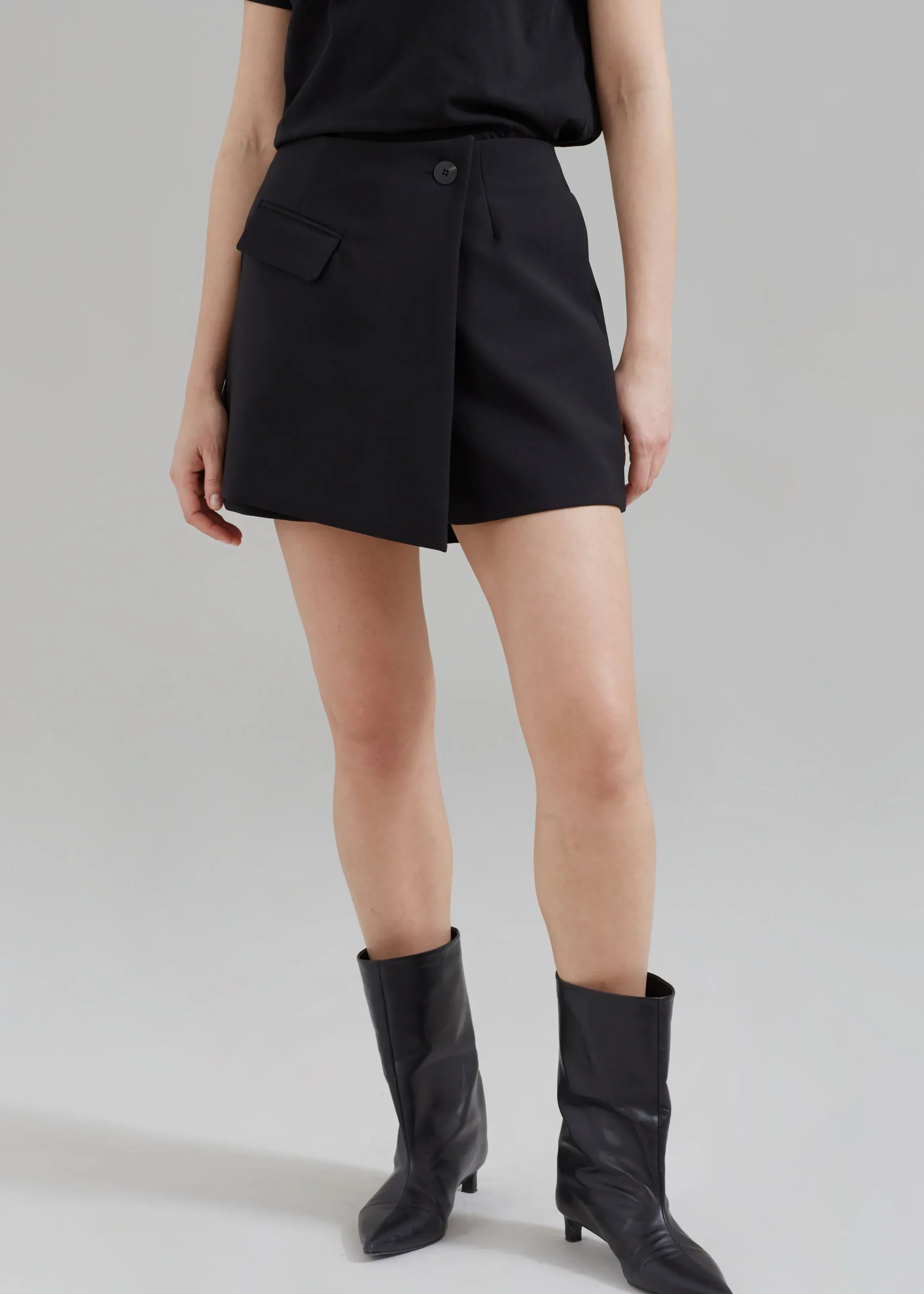 The Frankie Shop Paige Wrap Skort Black