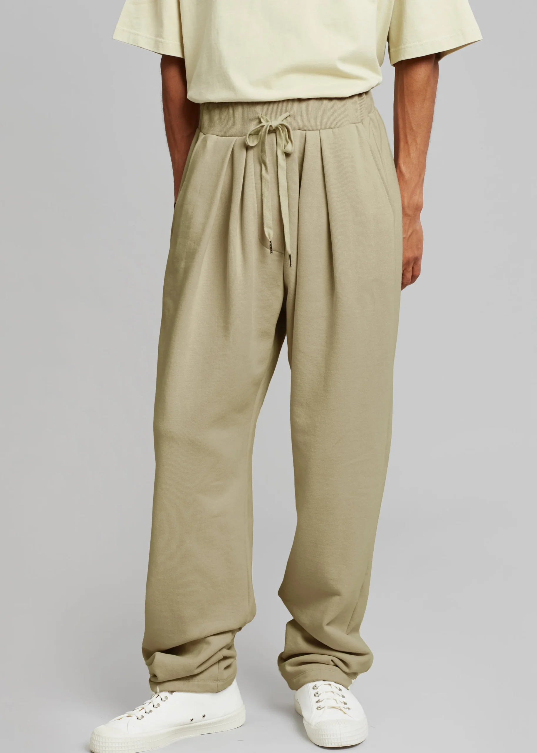 The Frankie Shop Alec Pleated Jogger Pants Olive New