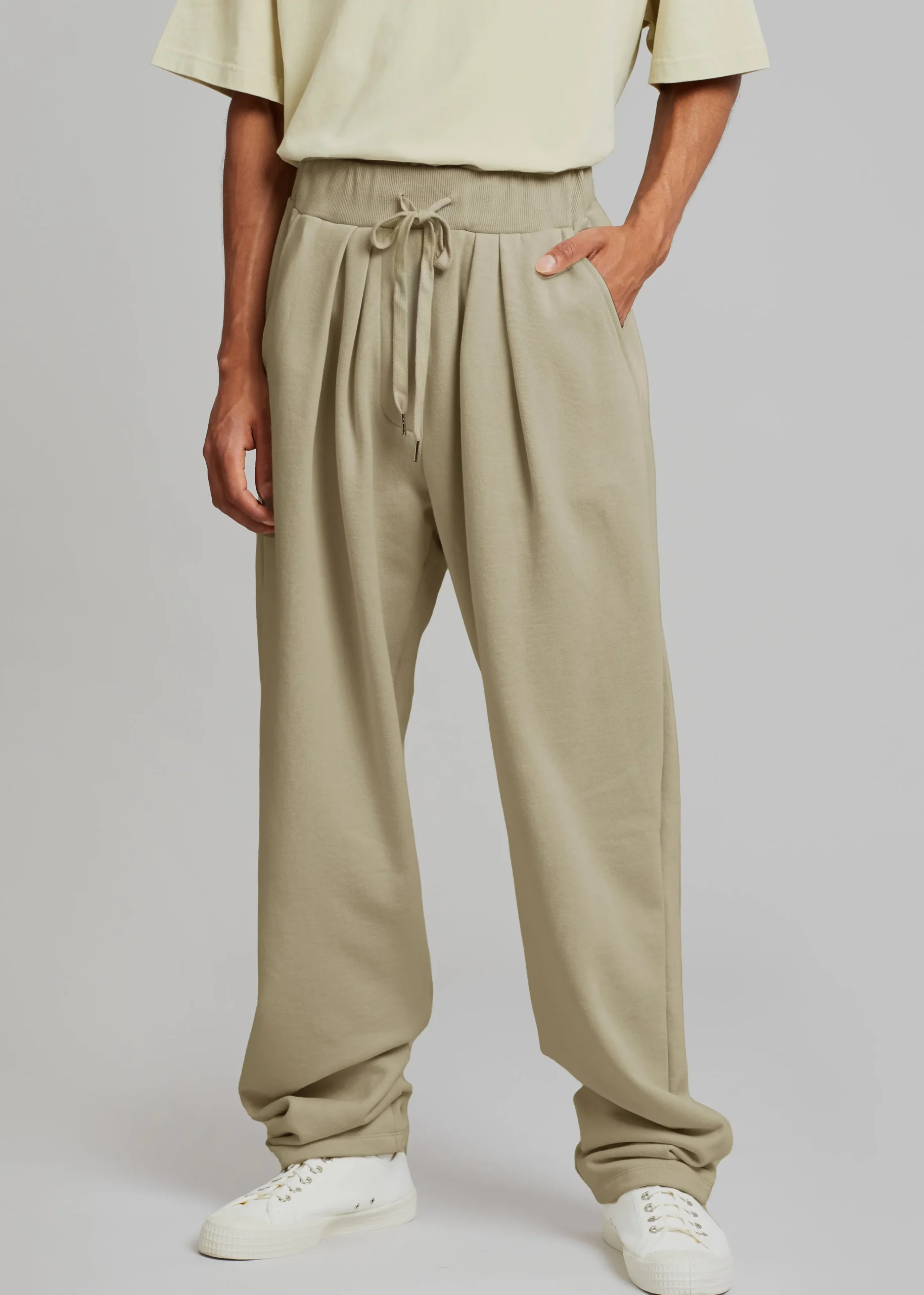 The Frankie Shop Alec Pleated Jogger Pants Olive New