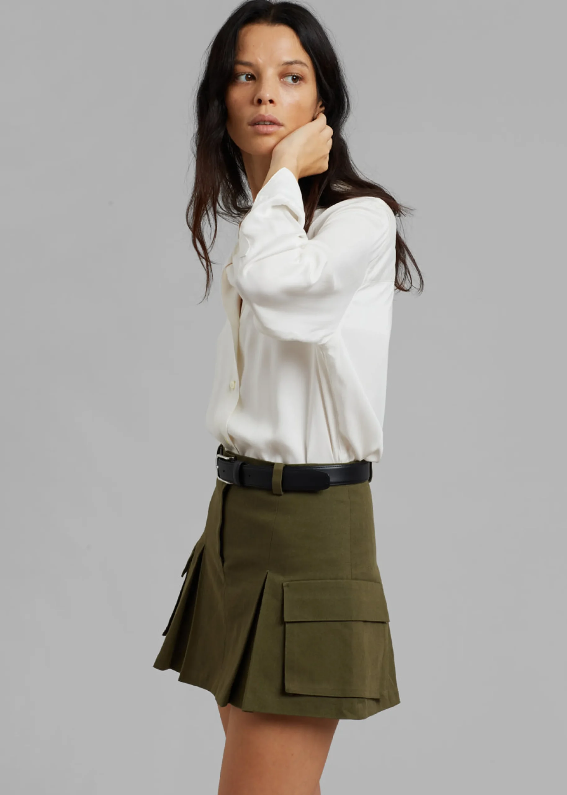 The Frankie Shop Audrey Cargo Pleated Miniskirt Olive Discount
