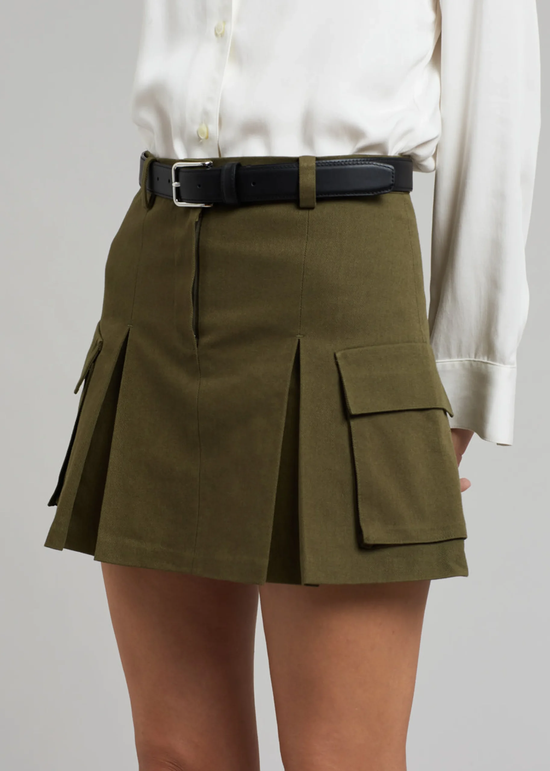 The Frankie Shop Audrey Cargo Pleated Miniskirt Olive Discount