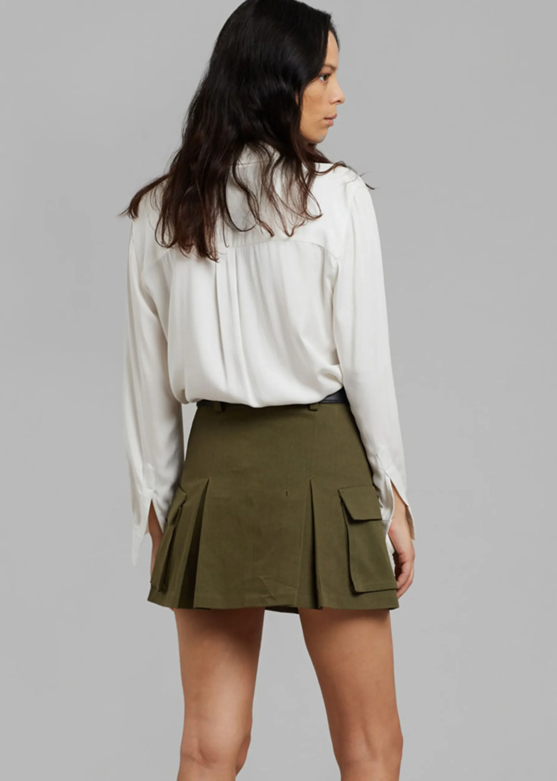The Frankie Shop Audrey Cargo Pleated Miniskirt Olive Discount