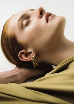 The Frankie Shop Bevza Spikelet Short Earrings Gold New