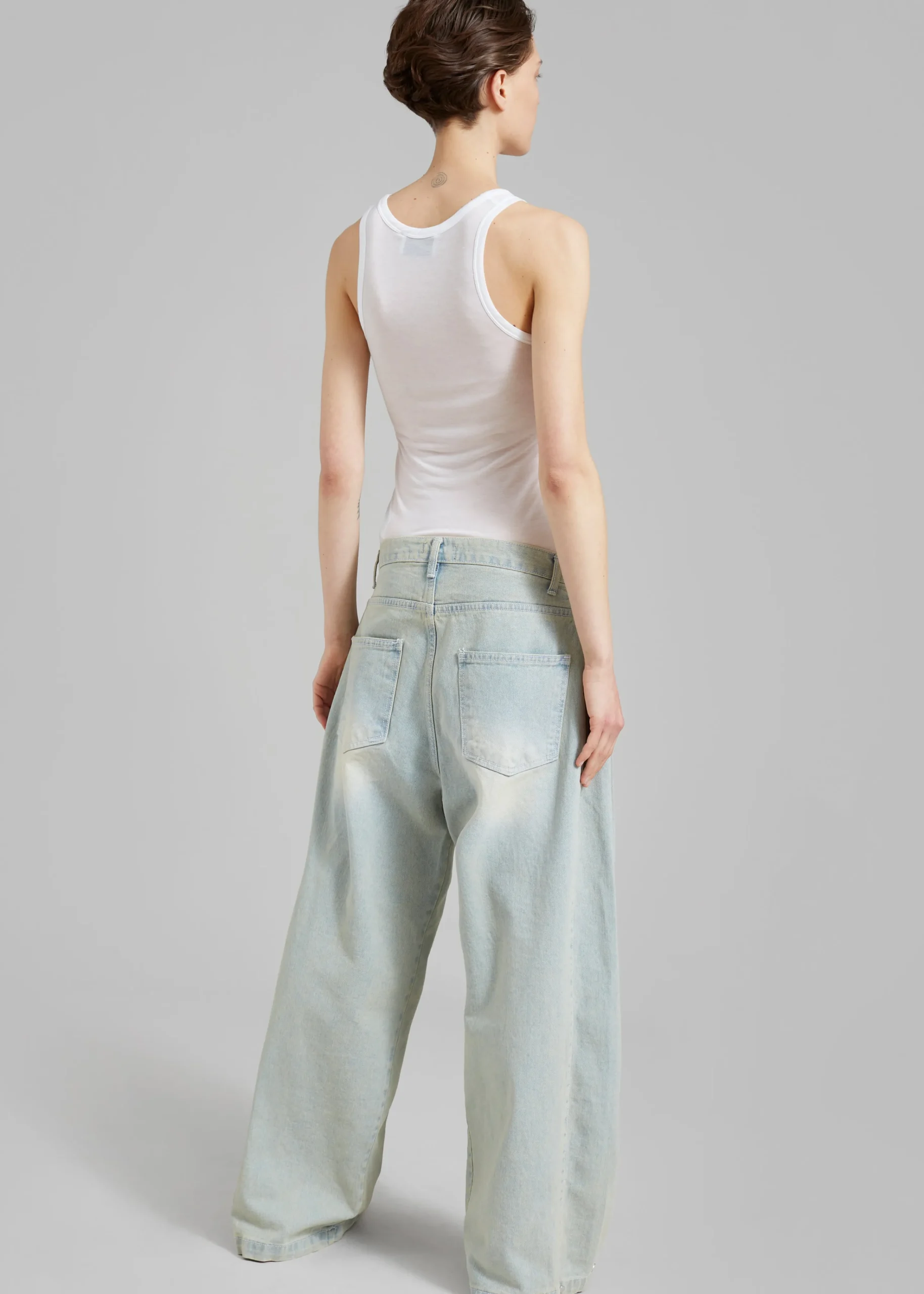 The Frankie Shop Bryony Jeans Bleach Online