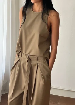 The Frankie Shop Clay Sleeveless Top Desert Taupe Hot