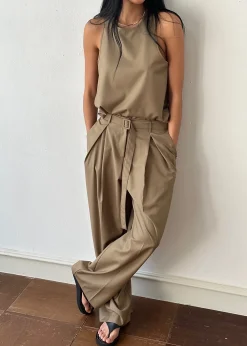 The Frankie Shop Clay Sleeveless Top Desert Taupe Hot