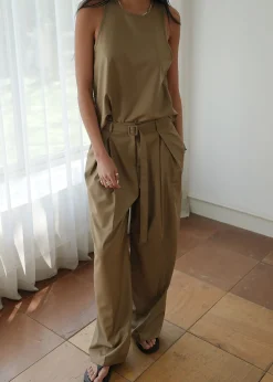 The Frankie Shop Clay Sleeveless Top Desert Taupe Hot