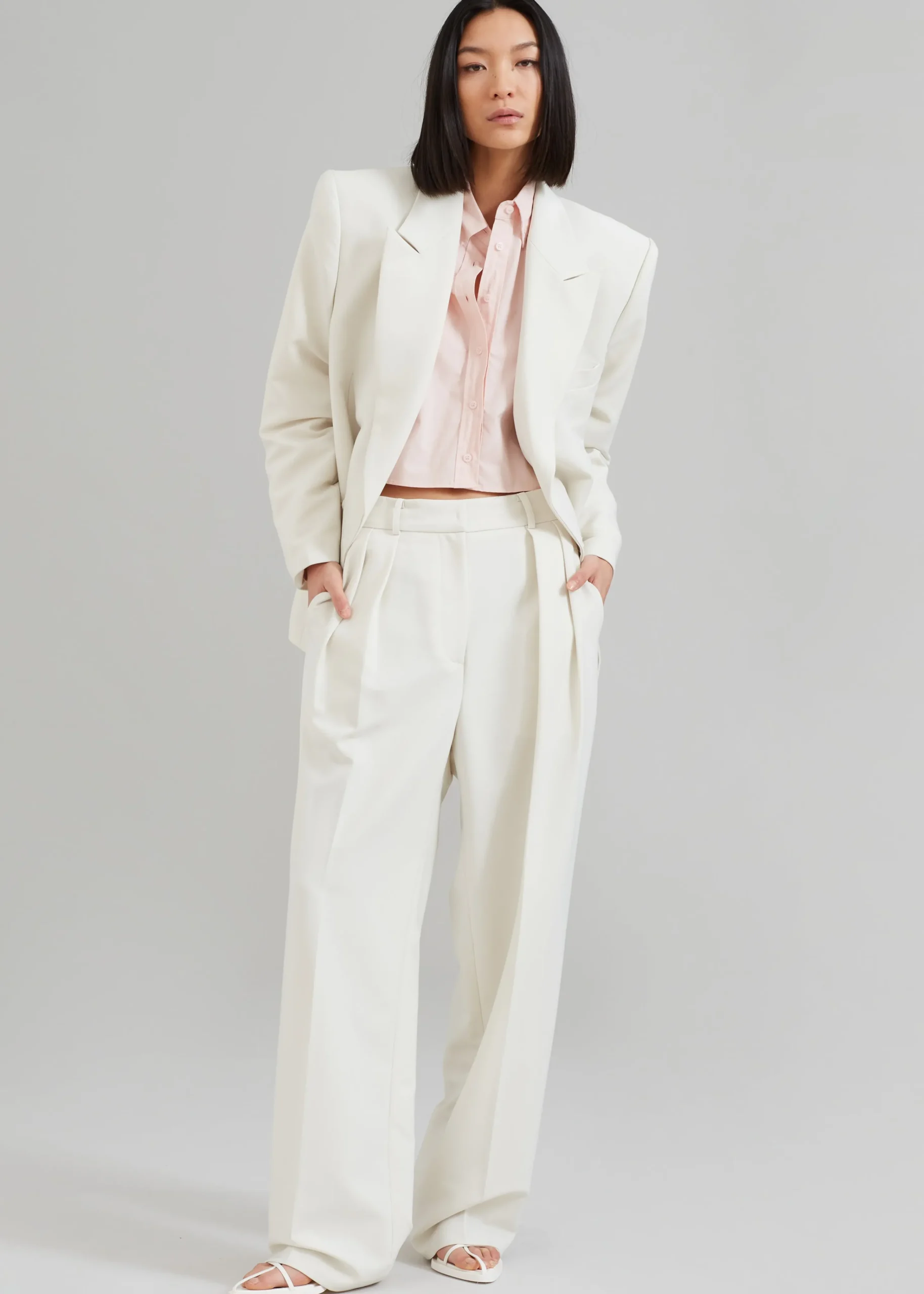 The Frankie Shop Corrin Pleated Trousers Ivory Hot