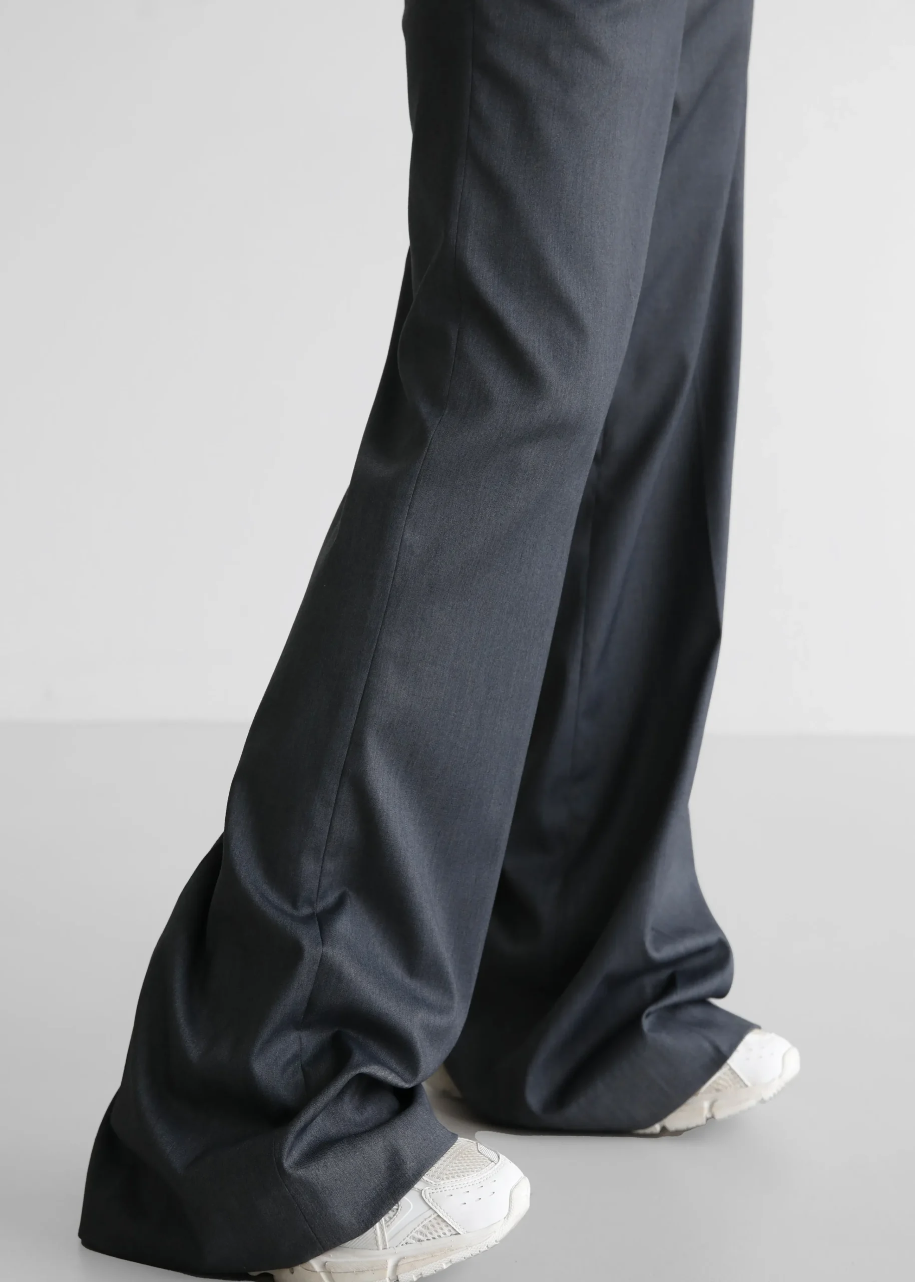 The Frankie Shop Daphne Wide Trousers Dark Grey