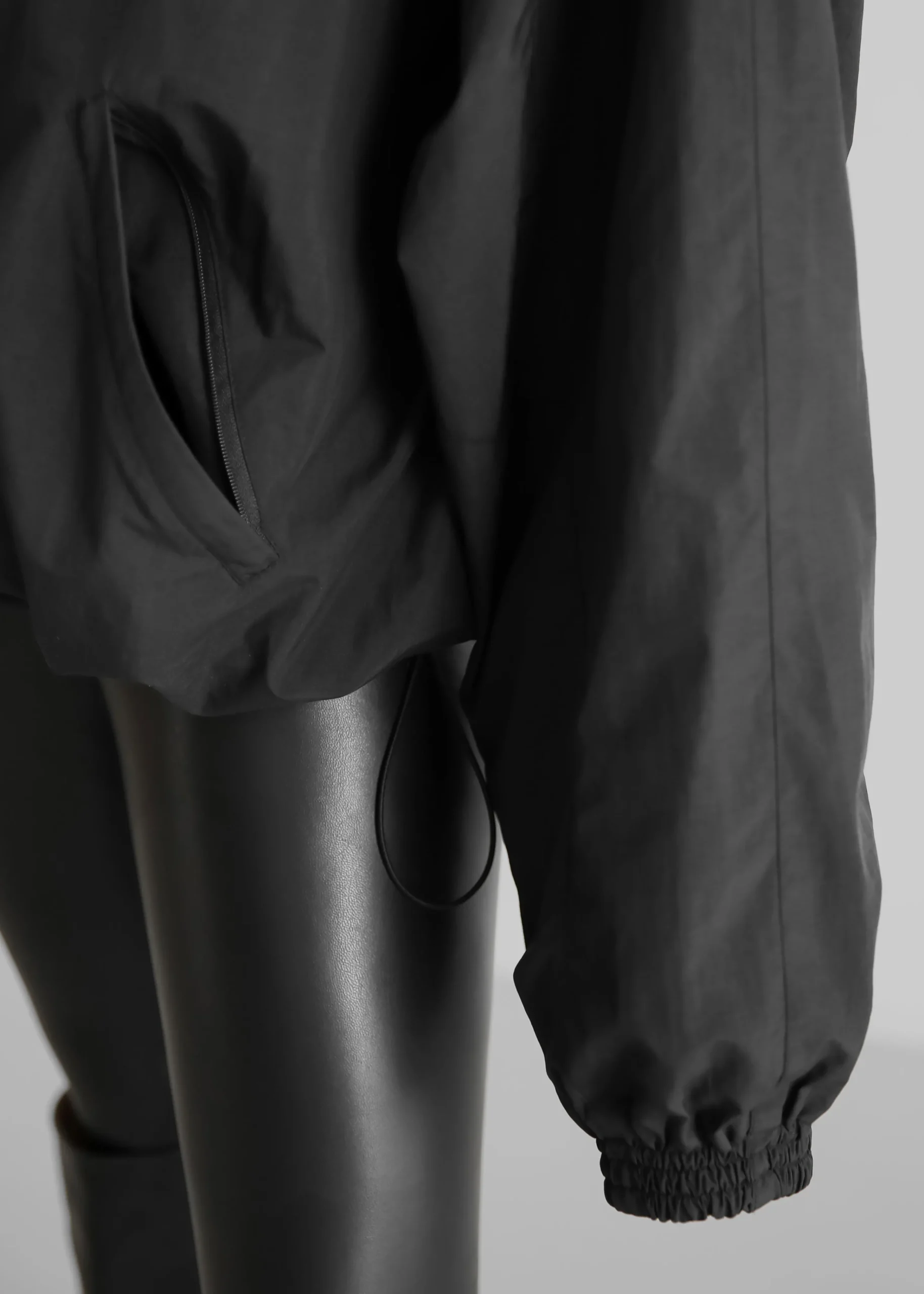 The Frankie Shop Doyle Mockneck Anorak Black New