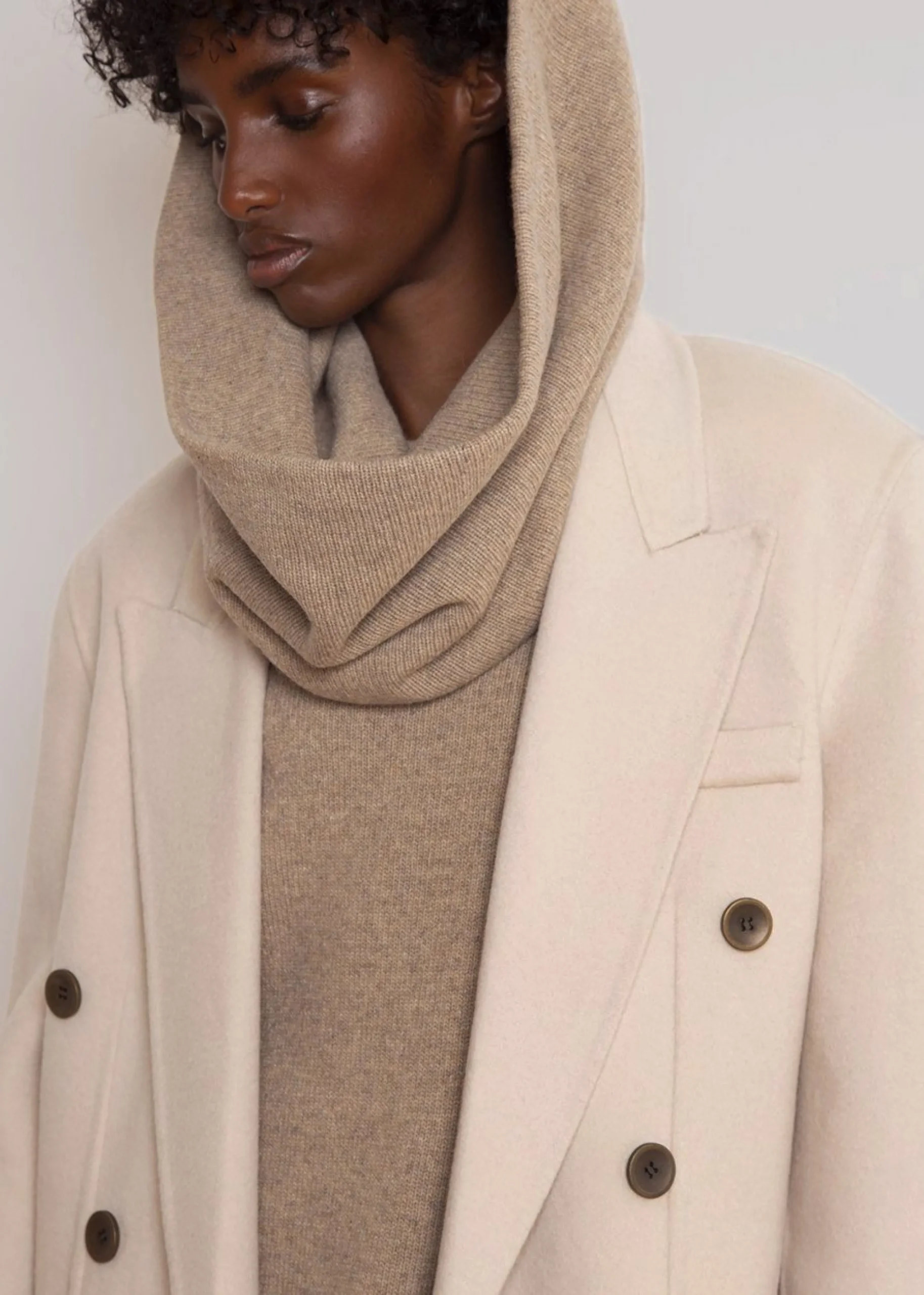 The Frankie Shop Flynn Overcoat Cream Hot