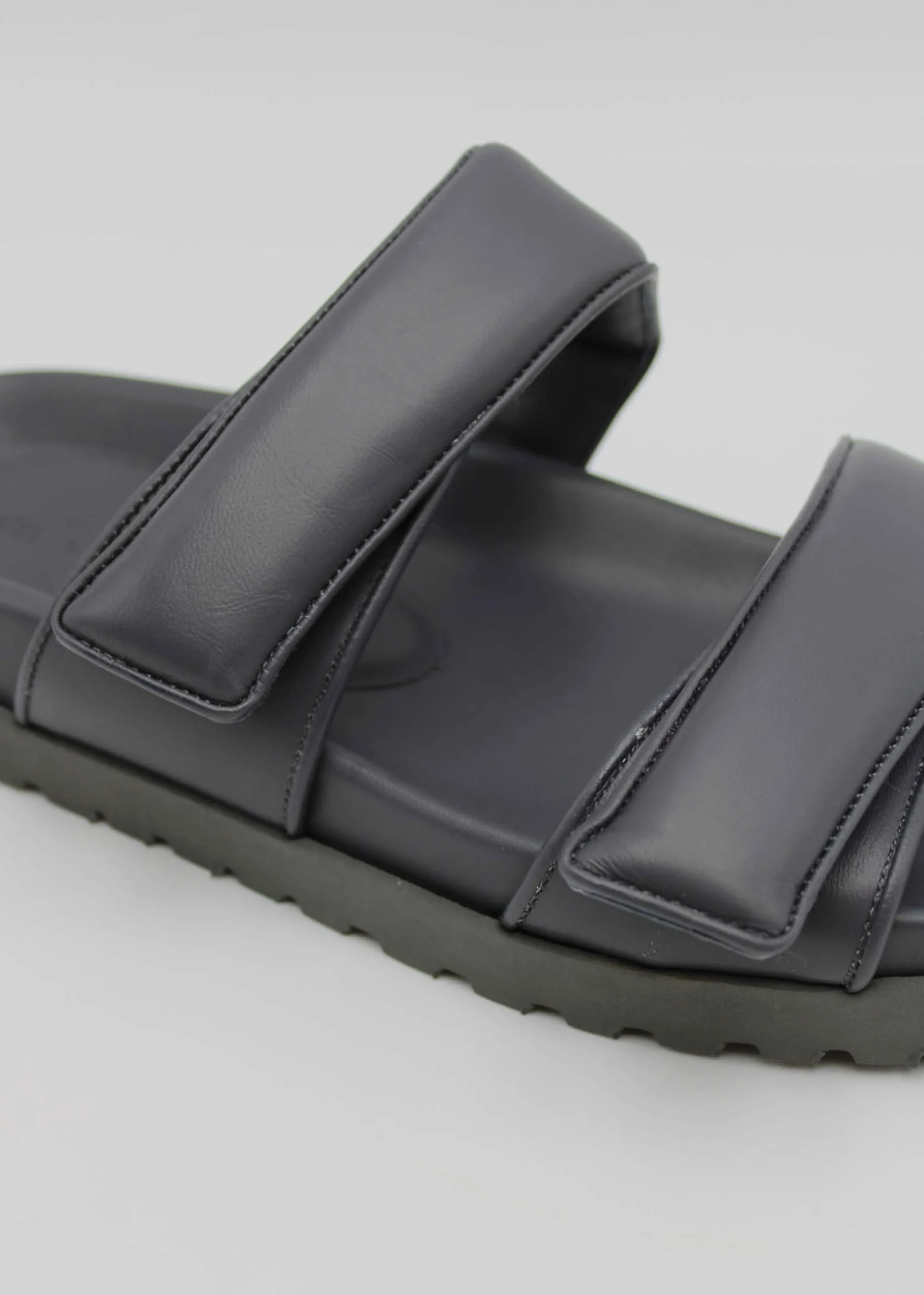 The Frankie Shop Gia X Pernille Double Strap Sandal Anthracite Outlet