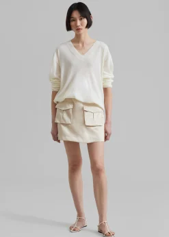The Frankie Shop Juro V-Neck Knit Cream