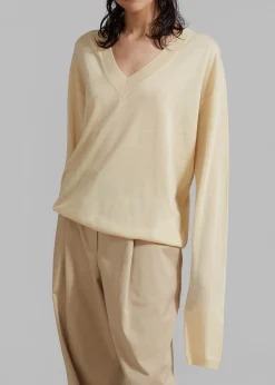 The Frankie Shop Juro V-Neck Knit Butter Hot