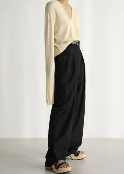 The Frankie Shop Juro V-Neck Knit Butter Hot