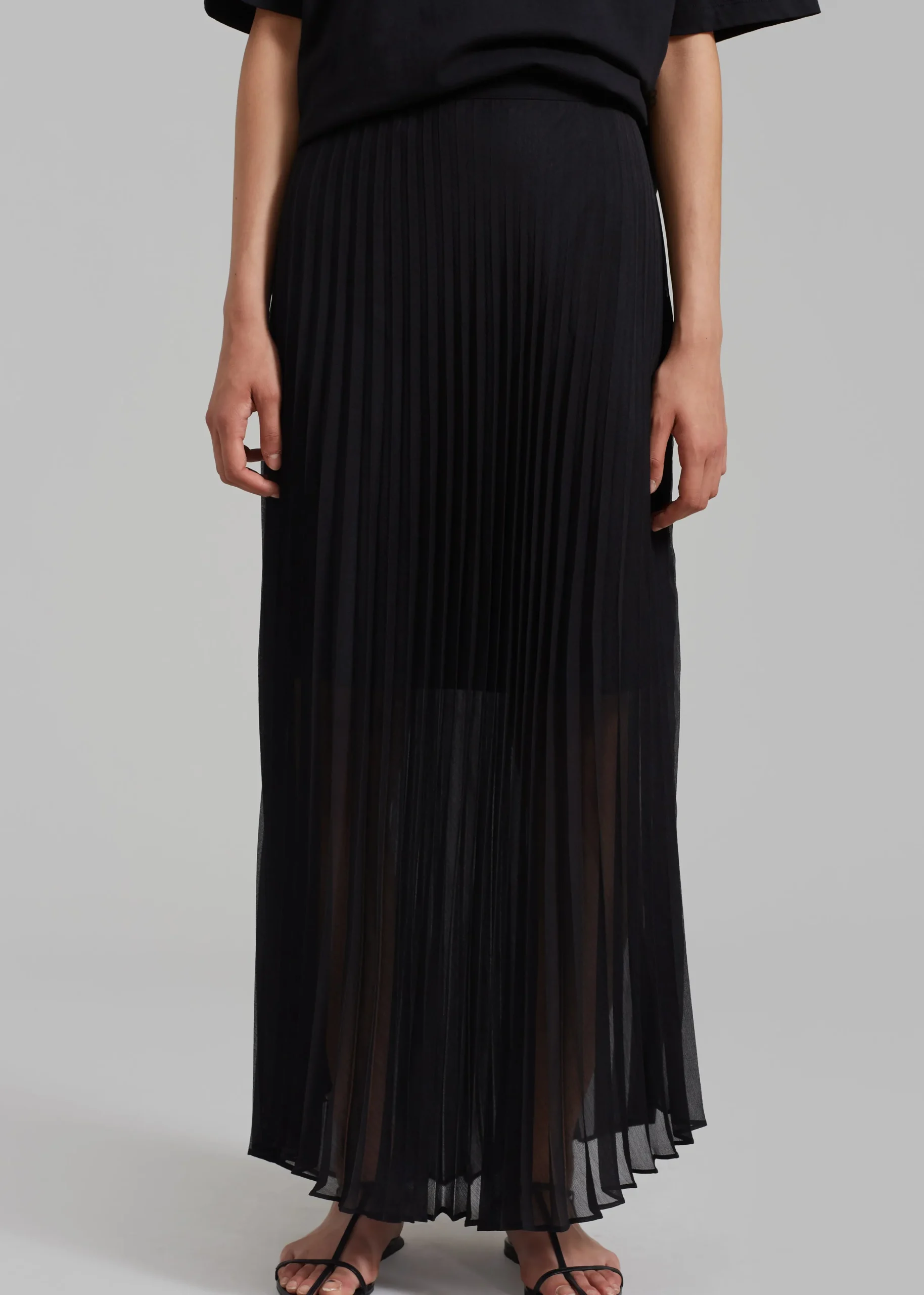 The Frankie Shop Kaya Pleated Maxi Skirt Black
