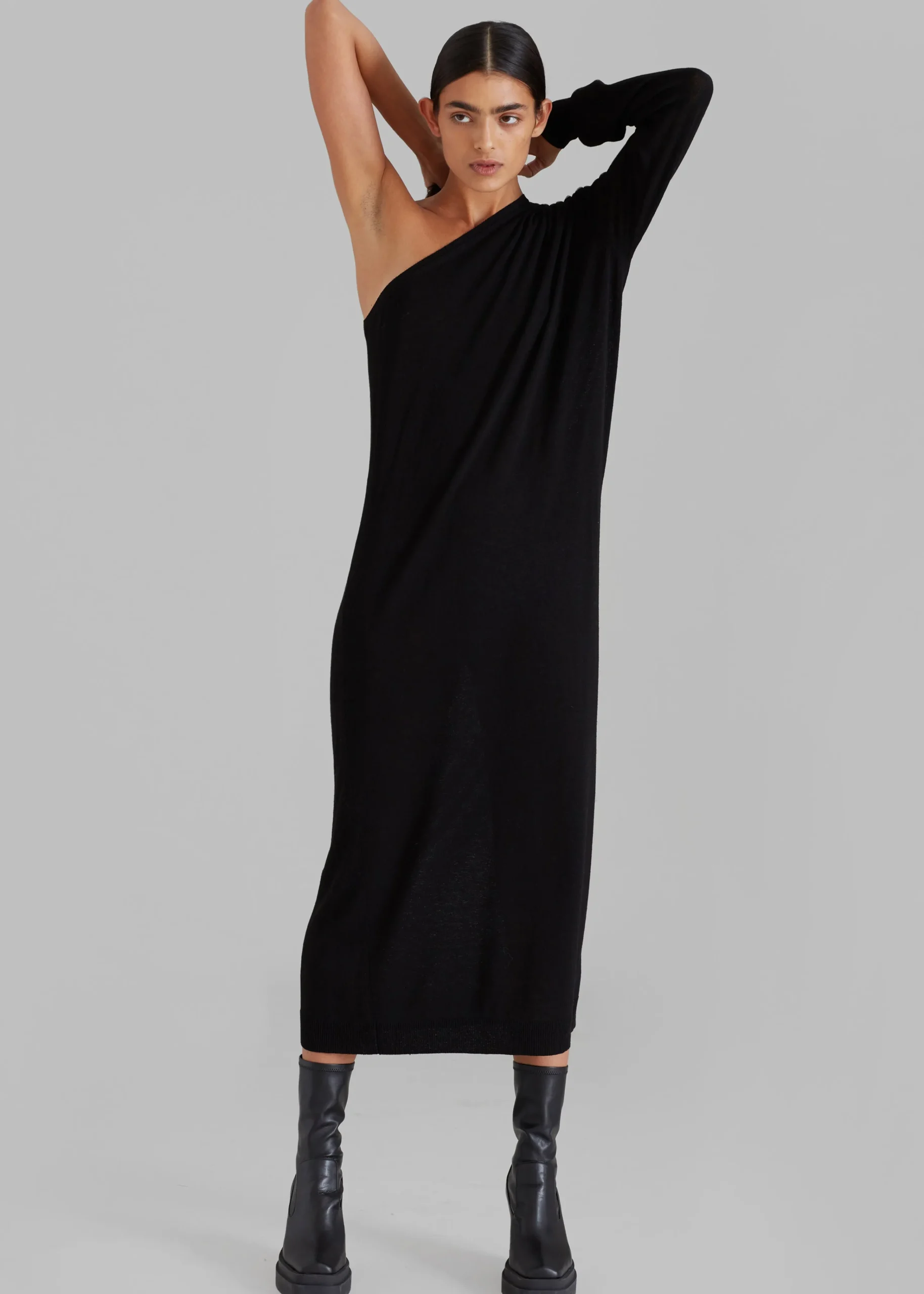 The Frankie Shop Lina One Shoulder Loose Knit Dress Black Online