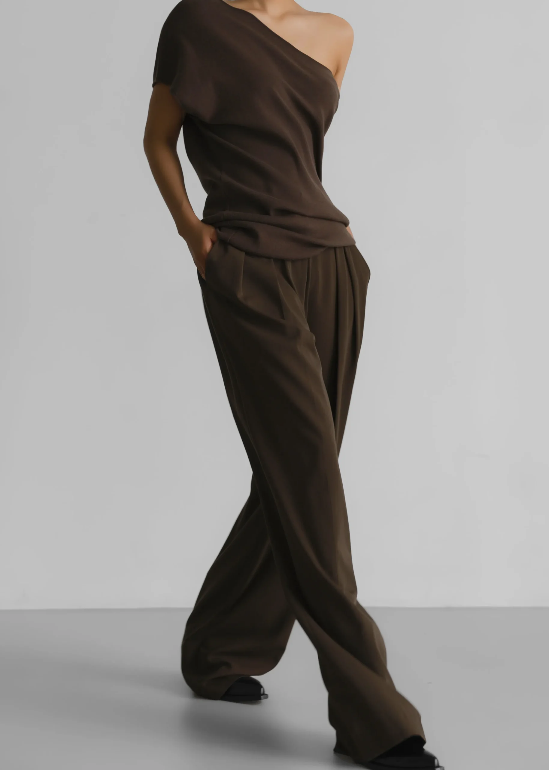 The Frankie Shop Nivi One Shoulder Knit Top Brown Discount