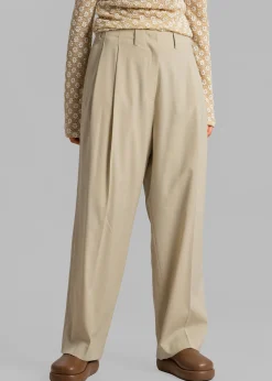 The Frankie Shop Sefa Tuck Pants Beige Hot