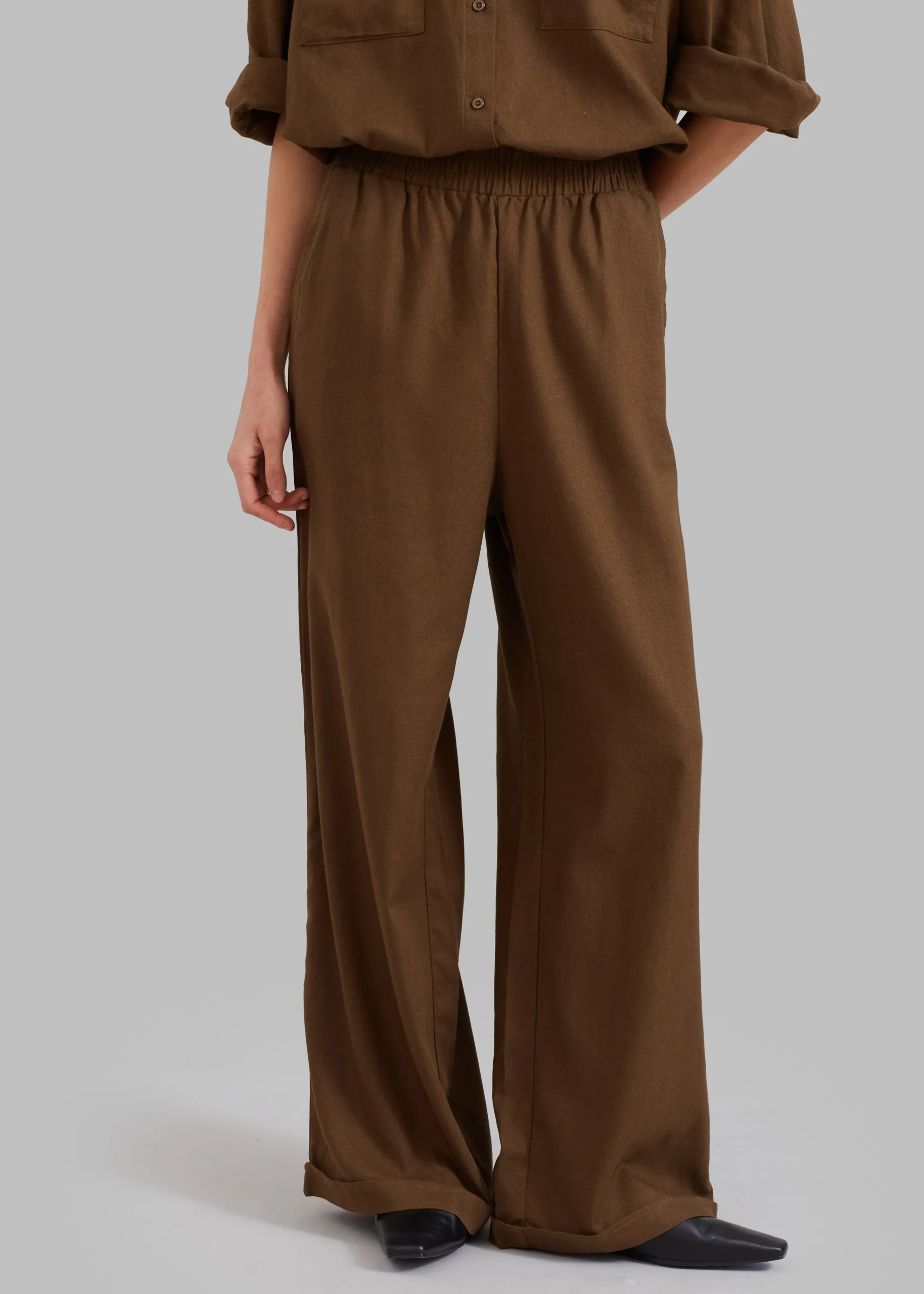 The Frankie Shop Solaqua The Resort Pant Tobacco Hot