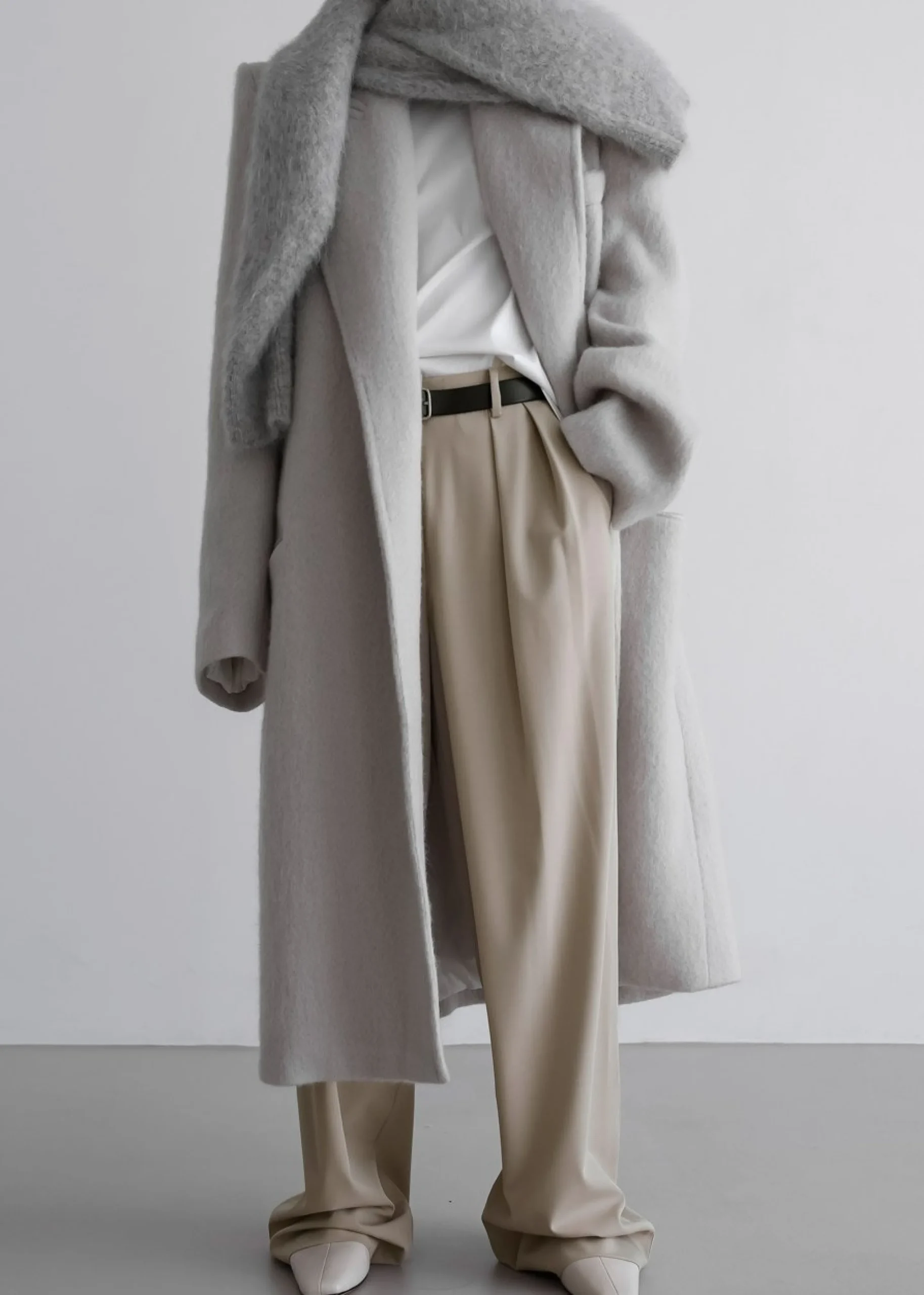 The Frankie Shop Tansy Pleated Trousers Beige Best