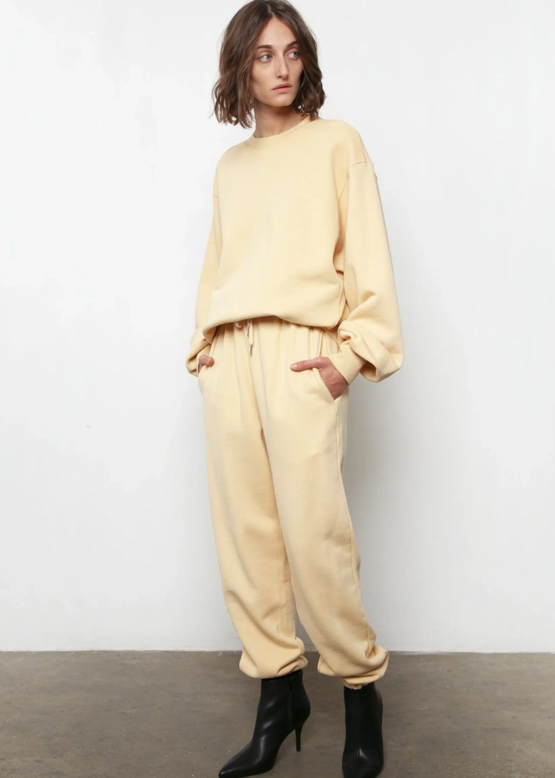 The Frankie Shop Vanessa Sweatpants Banana Best