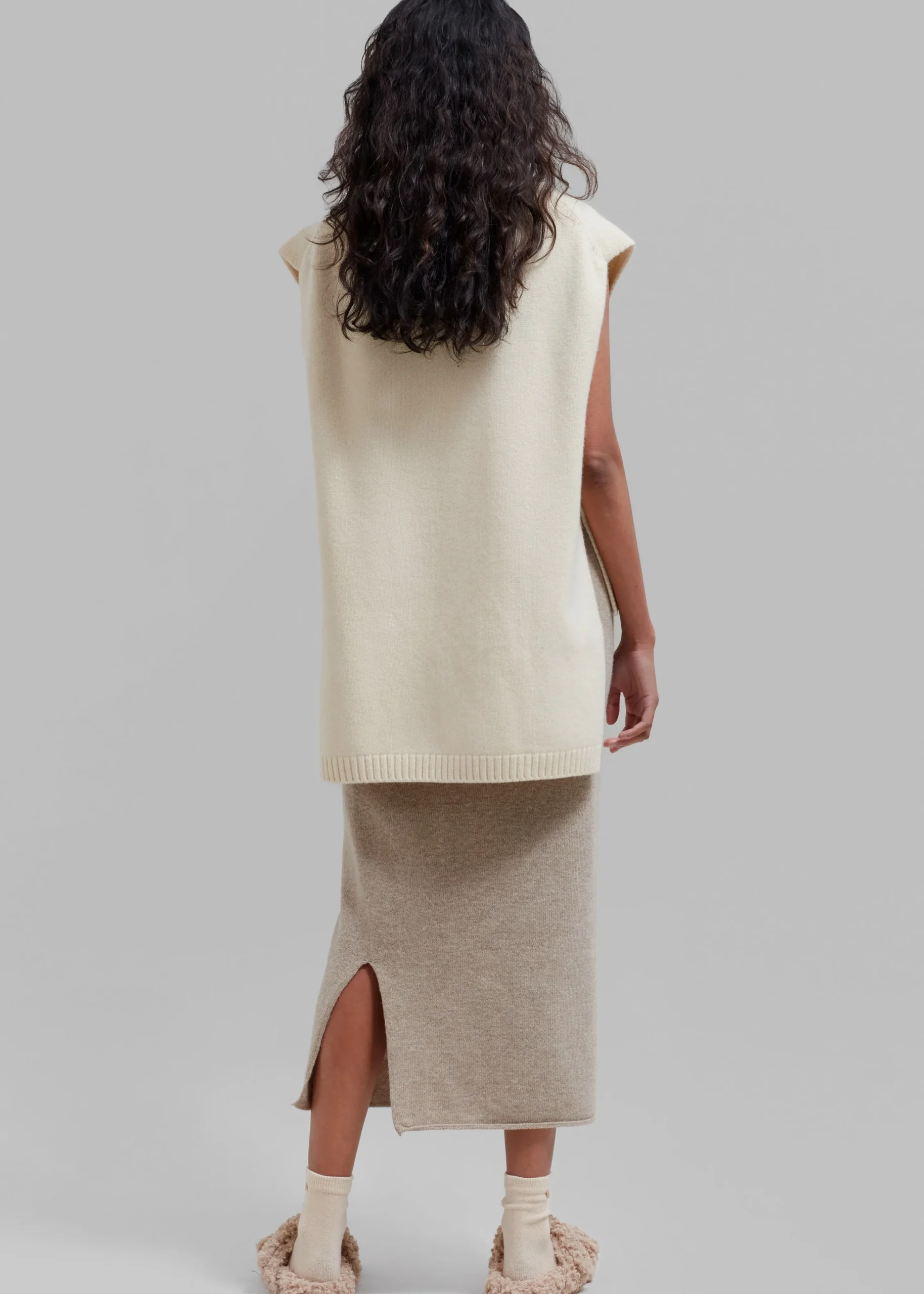 The Frankie Shop Vira Sleeveless Knit Turtleneck Cream