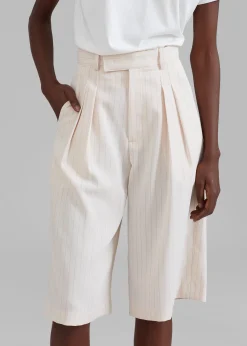 The Frankie Shop Vivian Fluid Pleated Bermuda Shorts Beige Pinstripe New